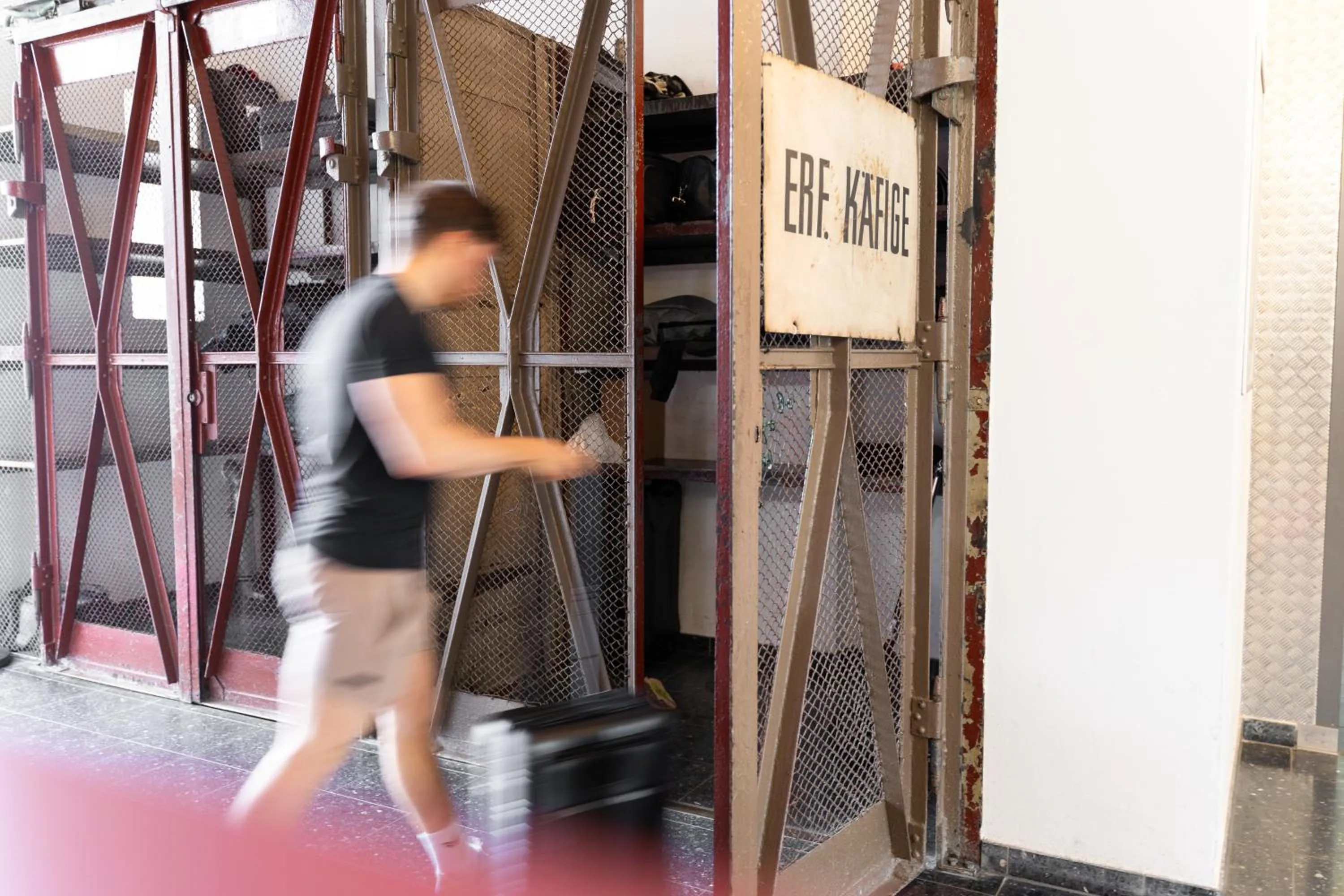 People in Industriepalast Berlin