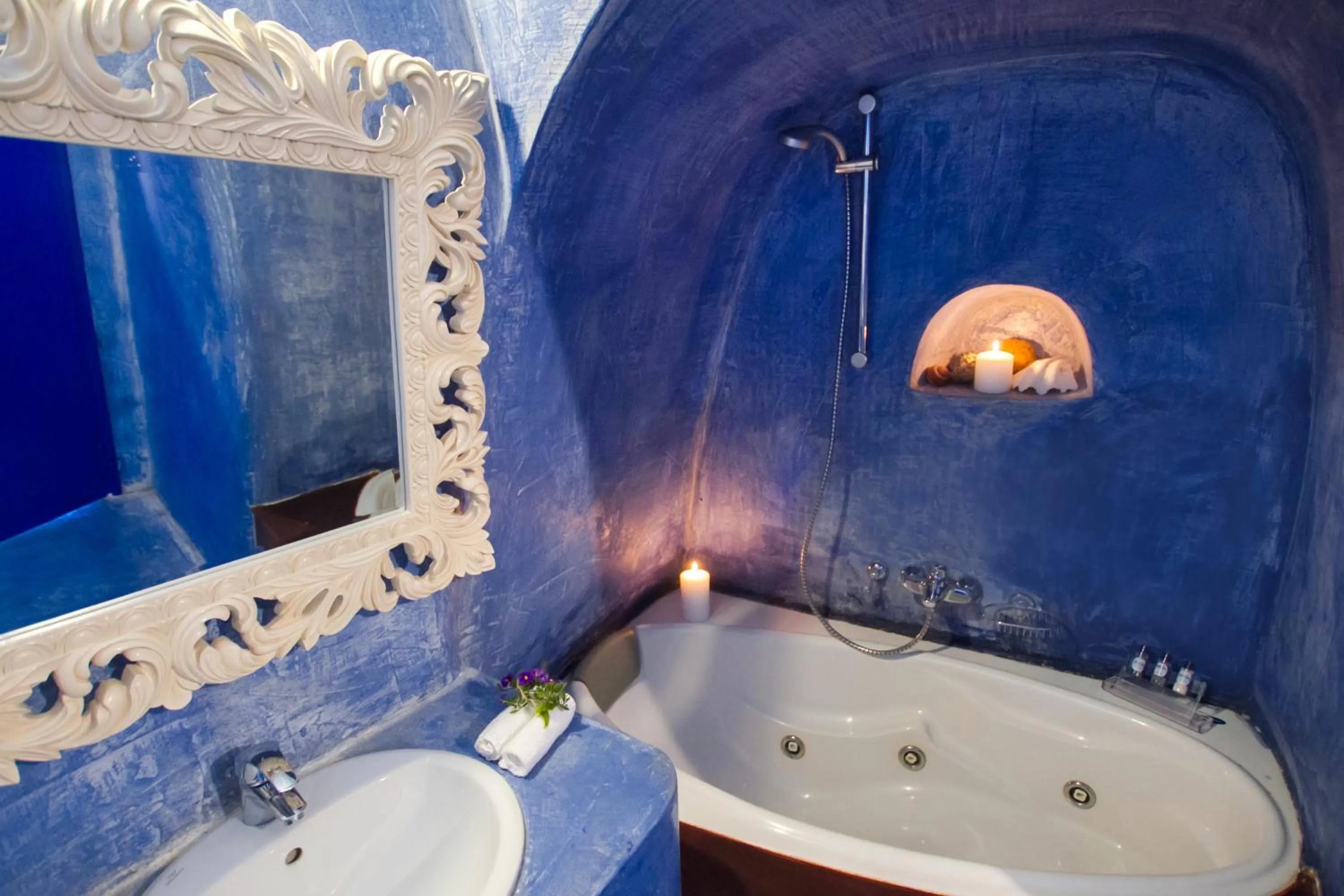Bathroom in Ifestio Villas Oia