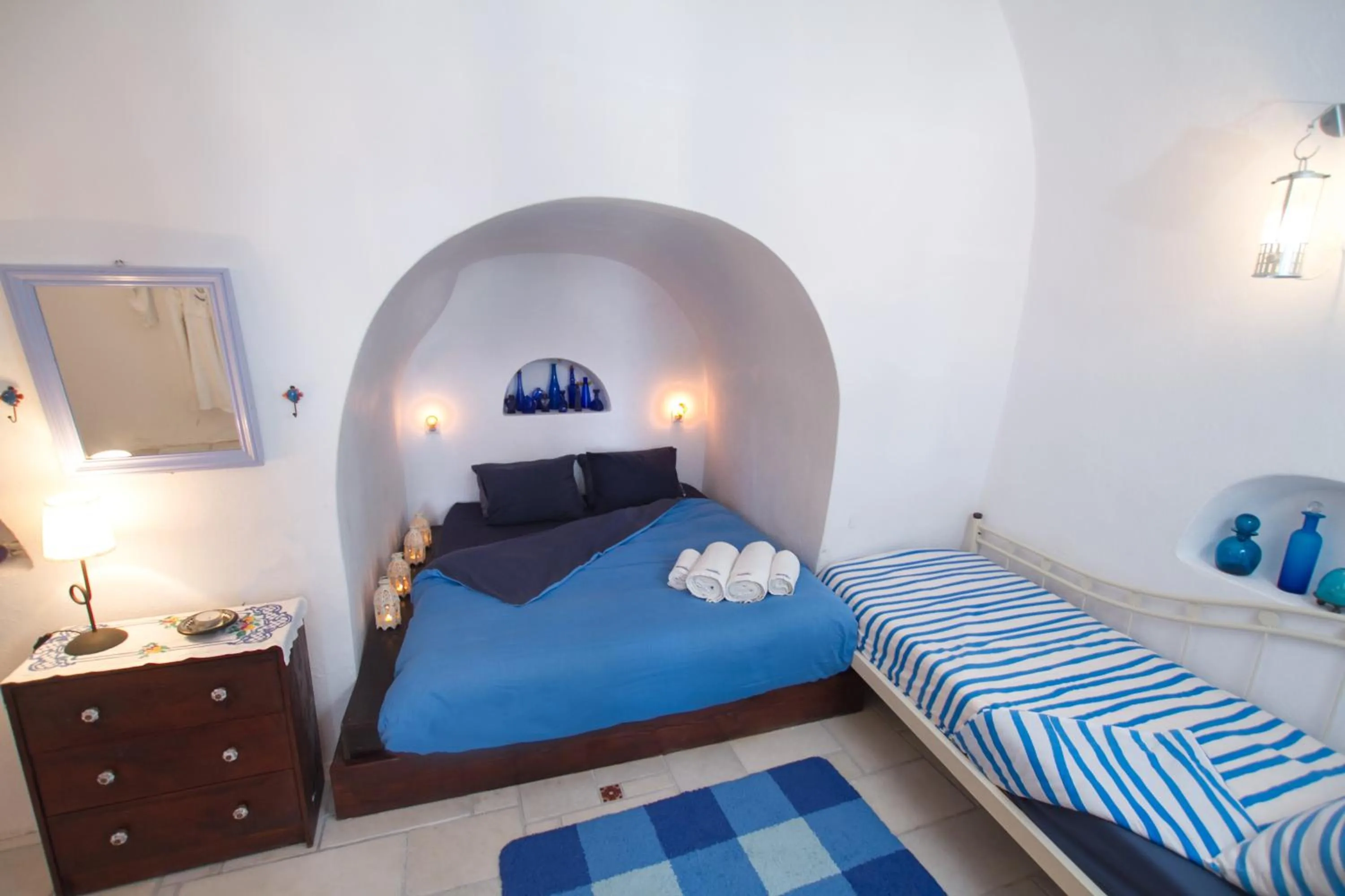 Bedroom, Bed in Ifestio Villas Oia