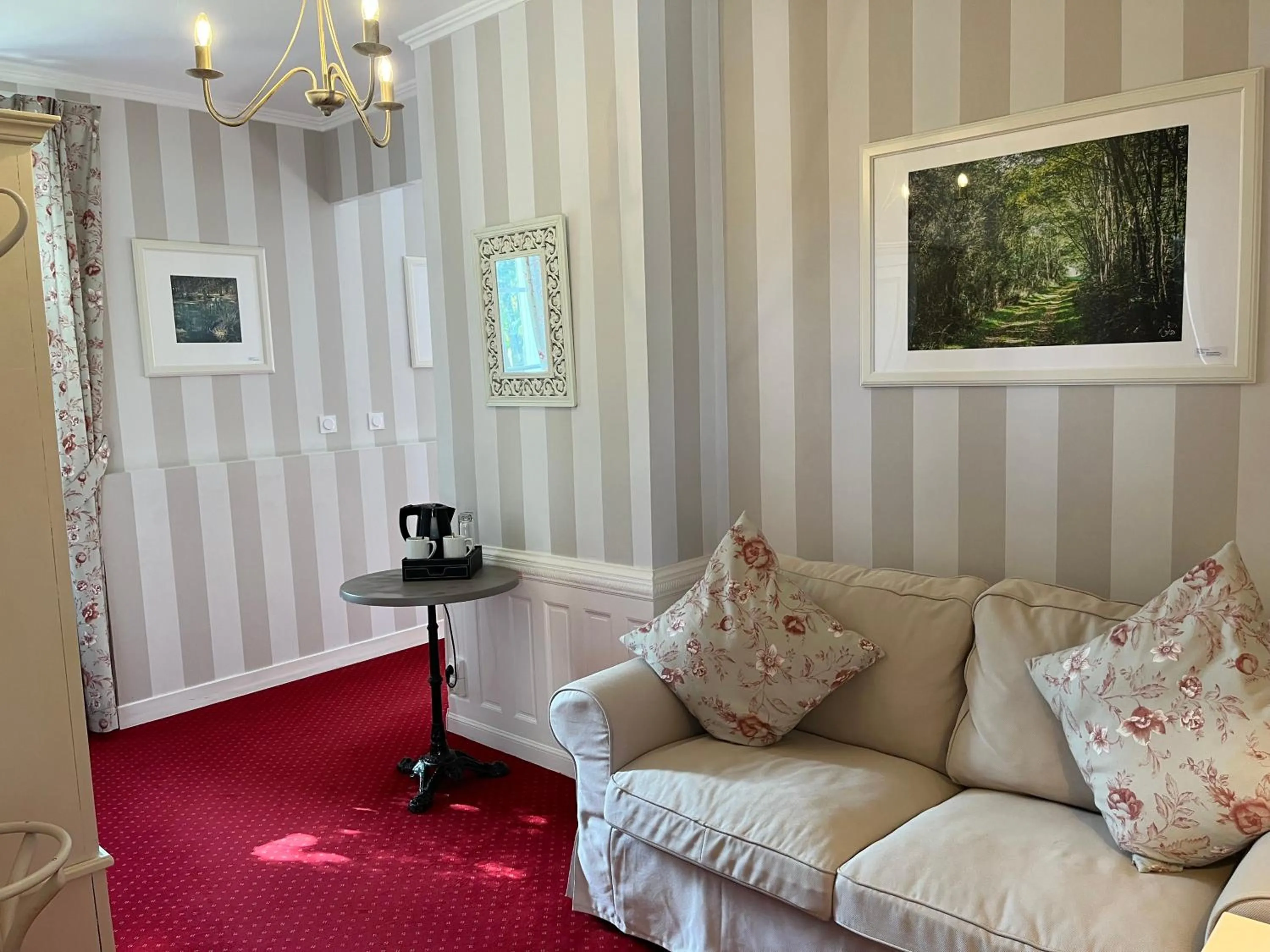 Seating area in Logis Le Fleuray