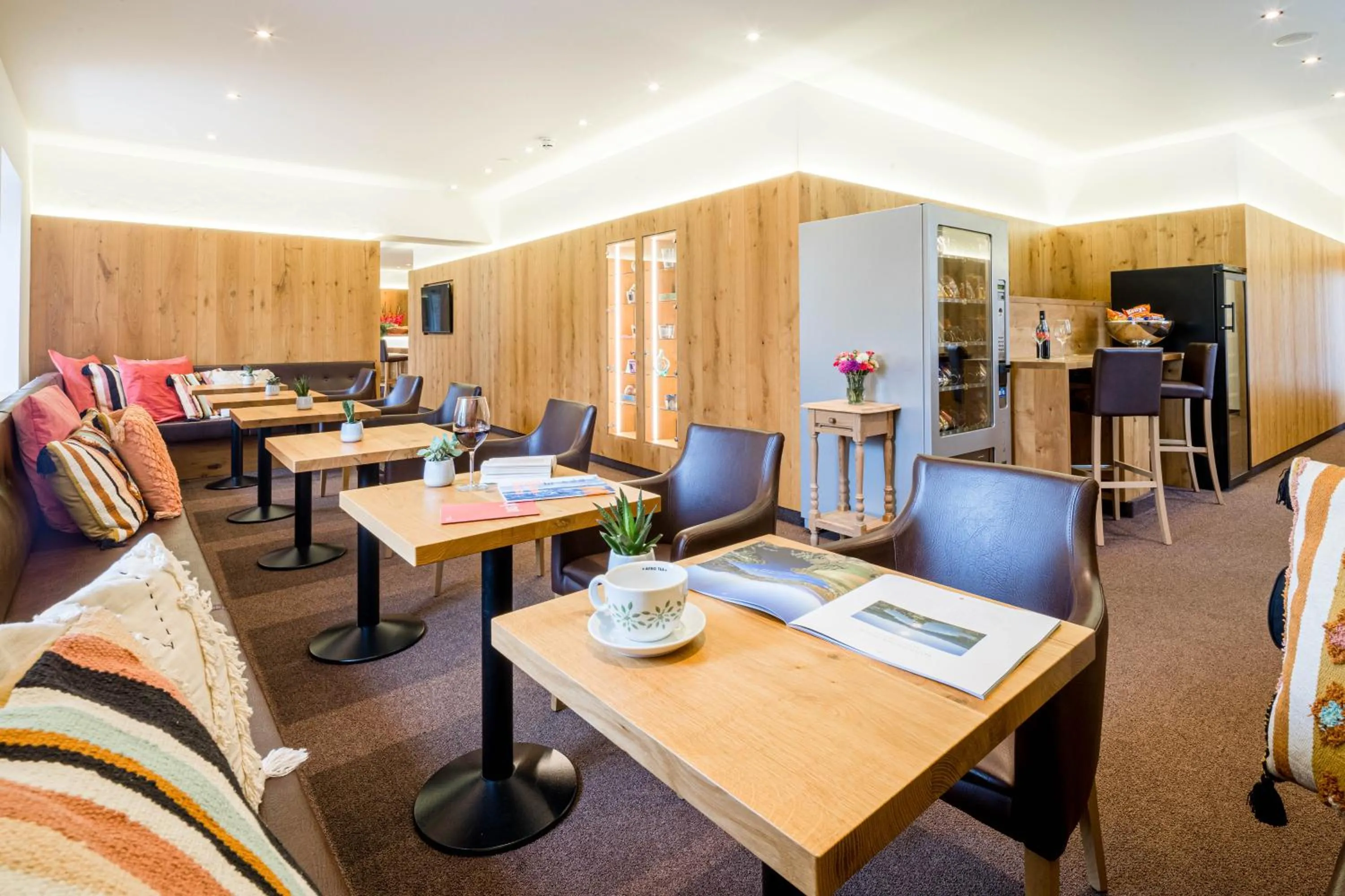 Communal lounge/ TV room in Seehotel Das JO