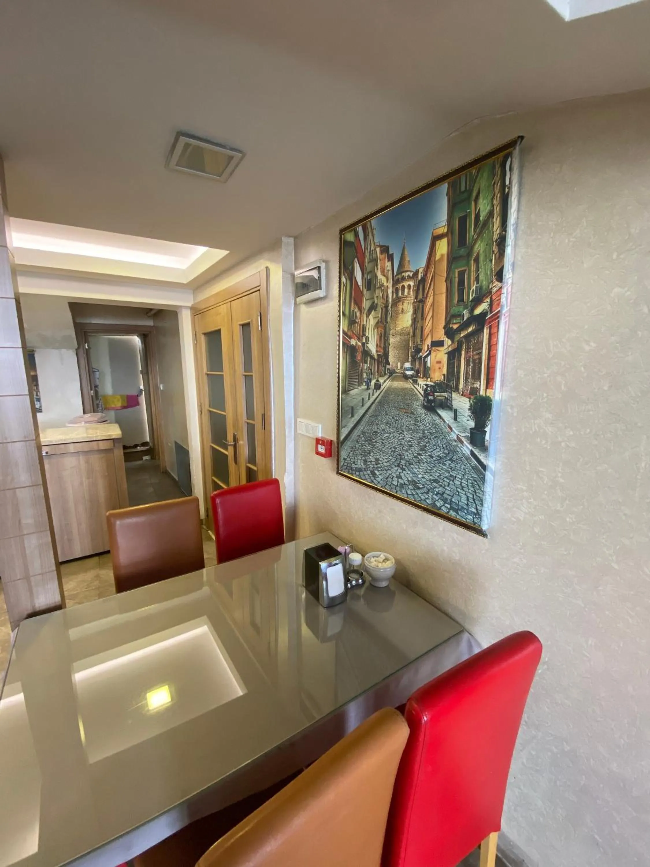 Kitchen or kitchenette in Polanin Hotel