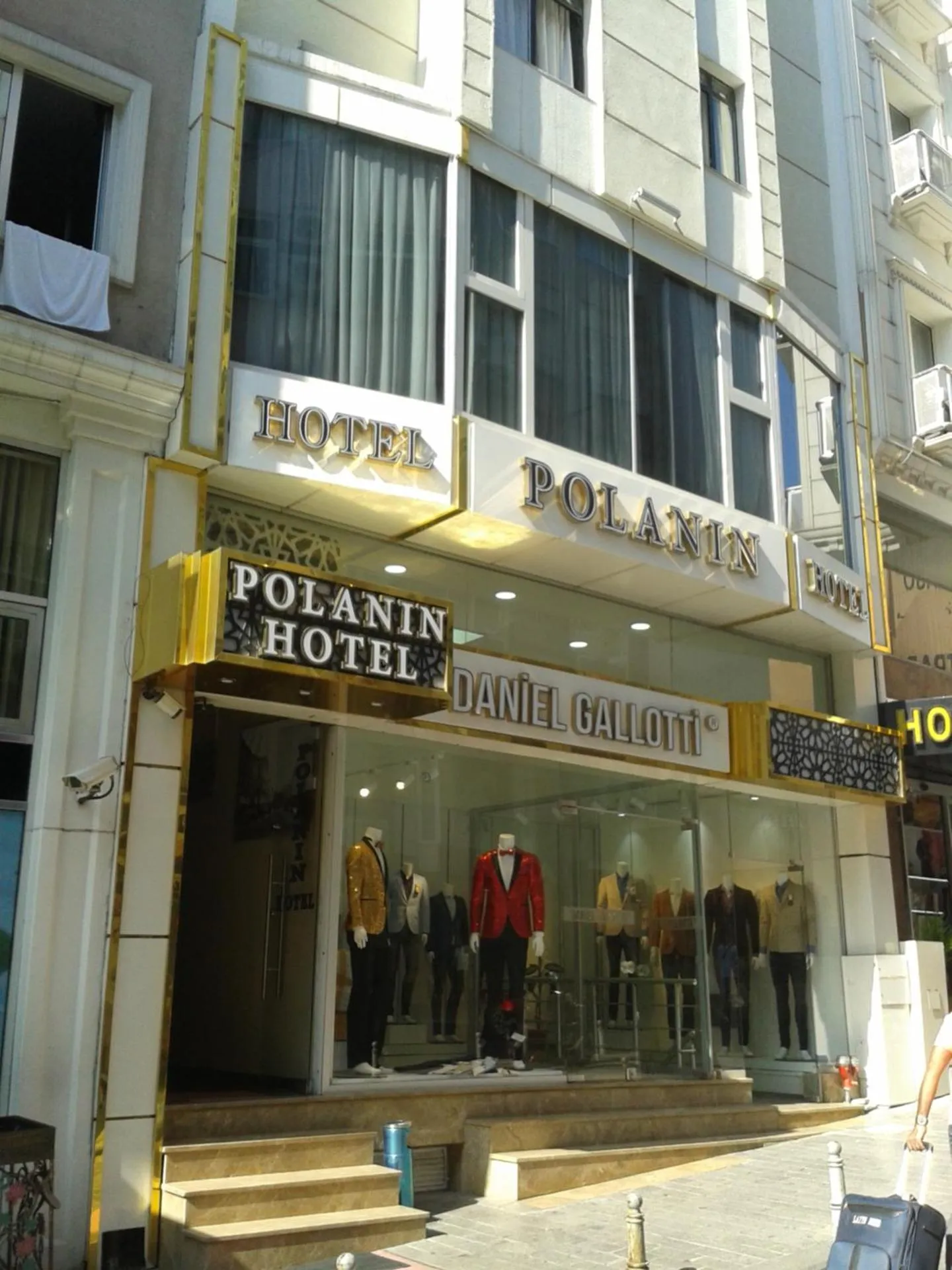 Facade/entrance in Polanin Hotel