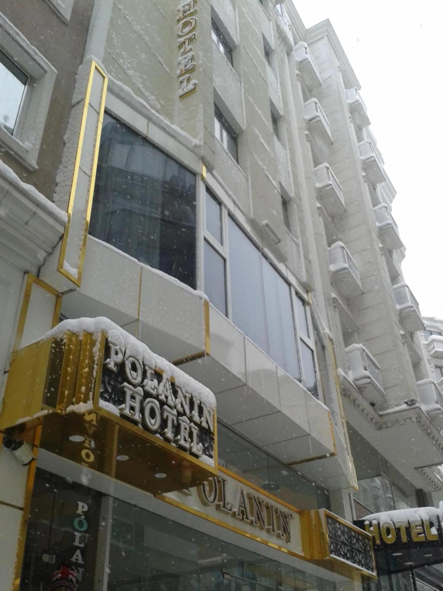 Facade/entrance in Polanin Hotel
