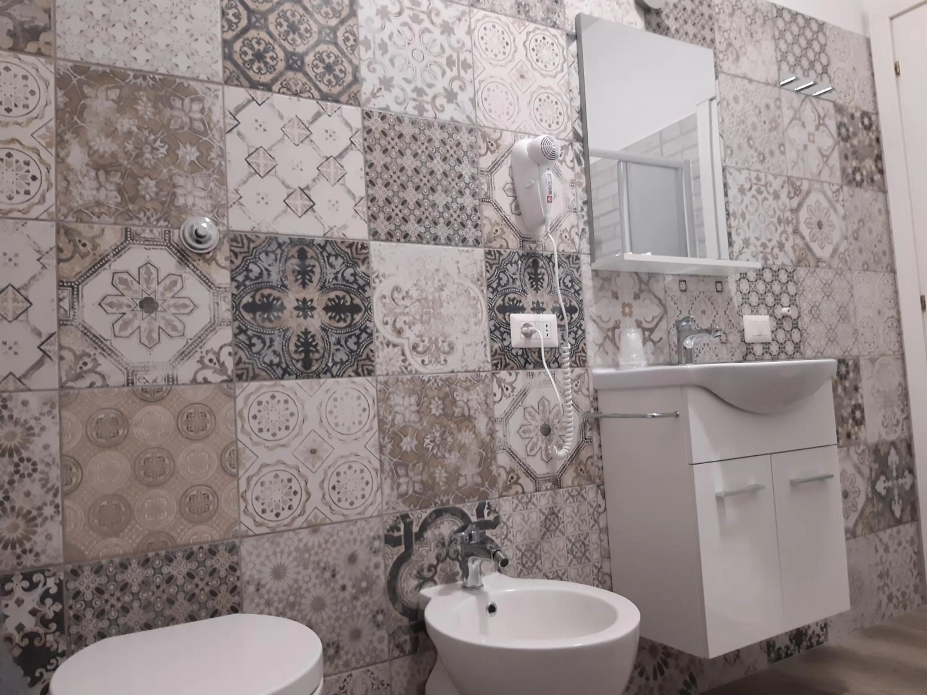 Toilet in Guest House Il Faraone