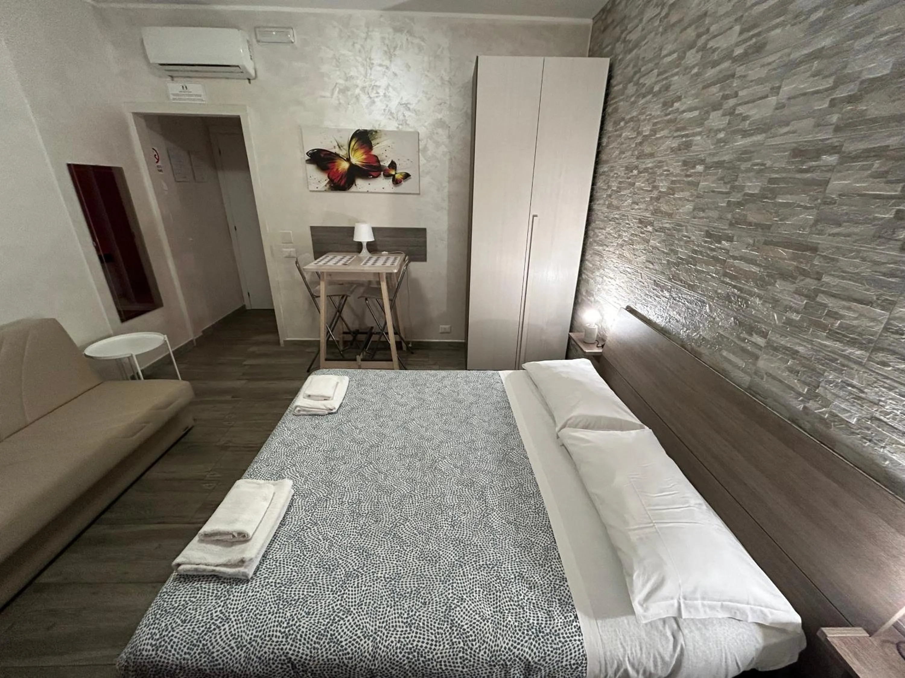 Bedroom, Bed in Guest House Il Faraone