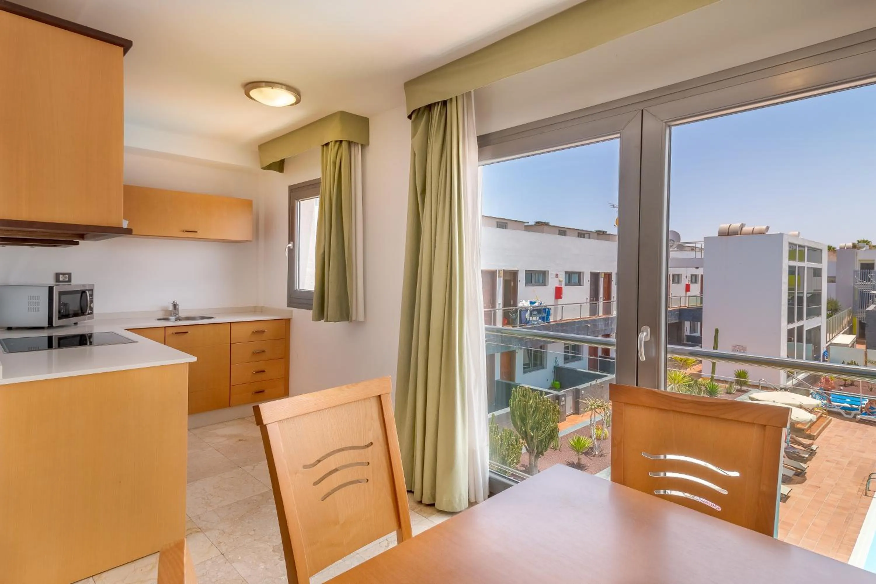 Kitchen or kitchenette in Hotel LIVVO Corralejo Beach