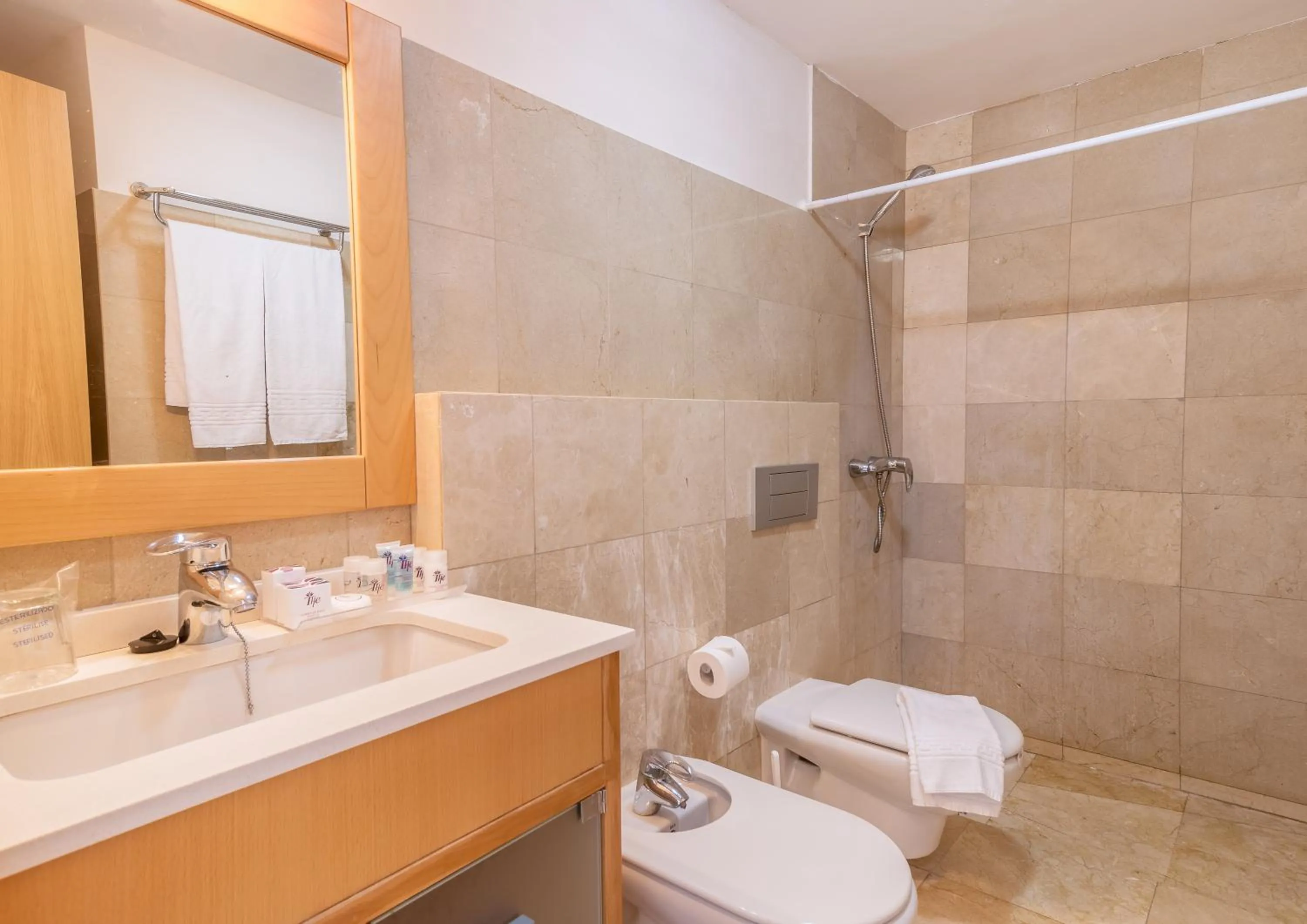 Bathroom in Hotel LIVVO Corralejo Beach