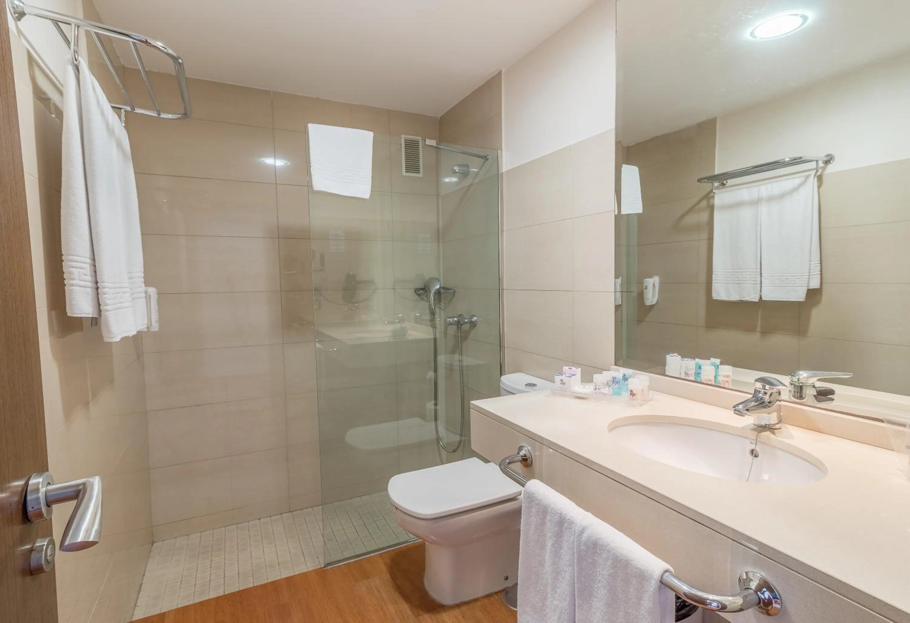 Bathroom in Hotel LIVVO Corralejo Beach