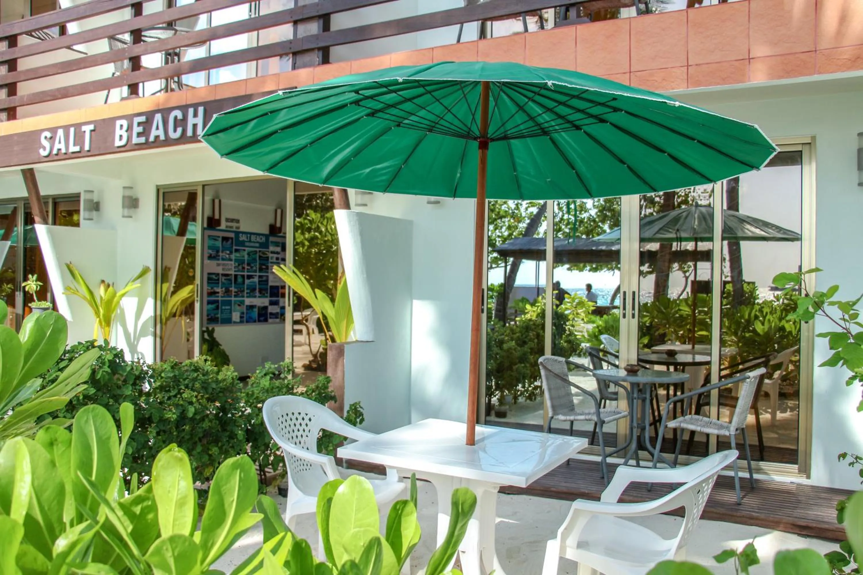 Summer in Salt Beach Hotel