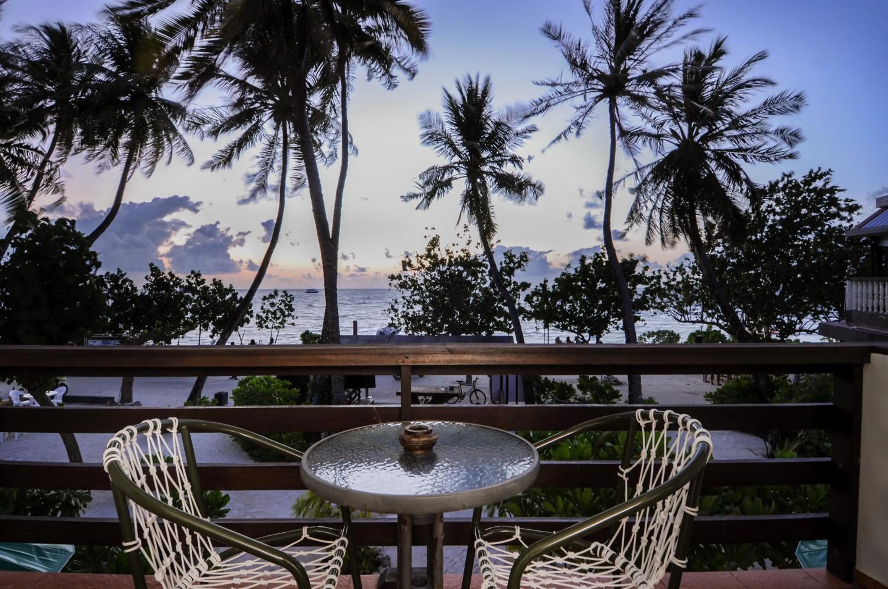 Coffee/tea facilities in Salt Beach Hotel