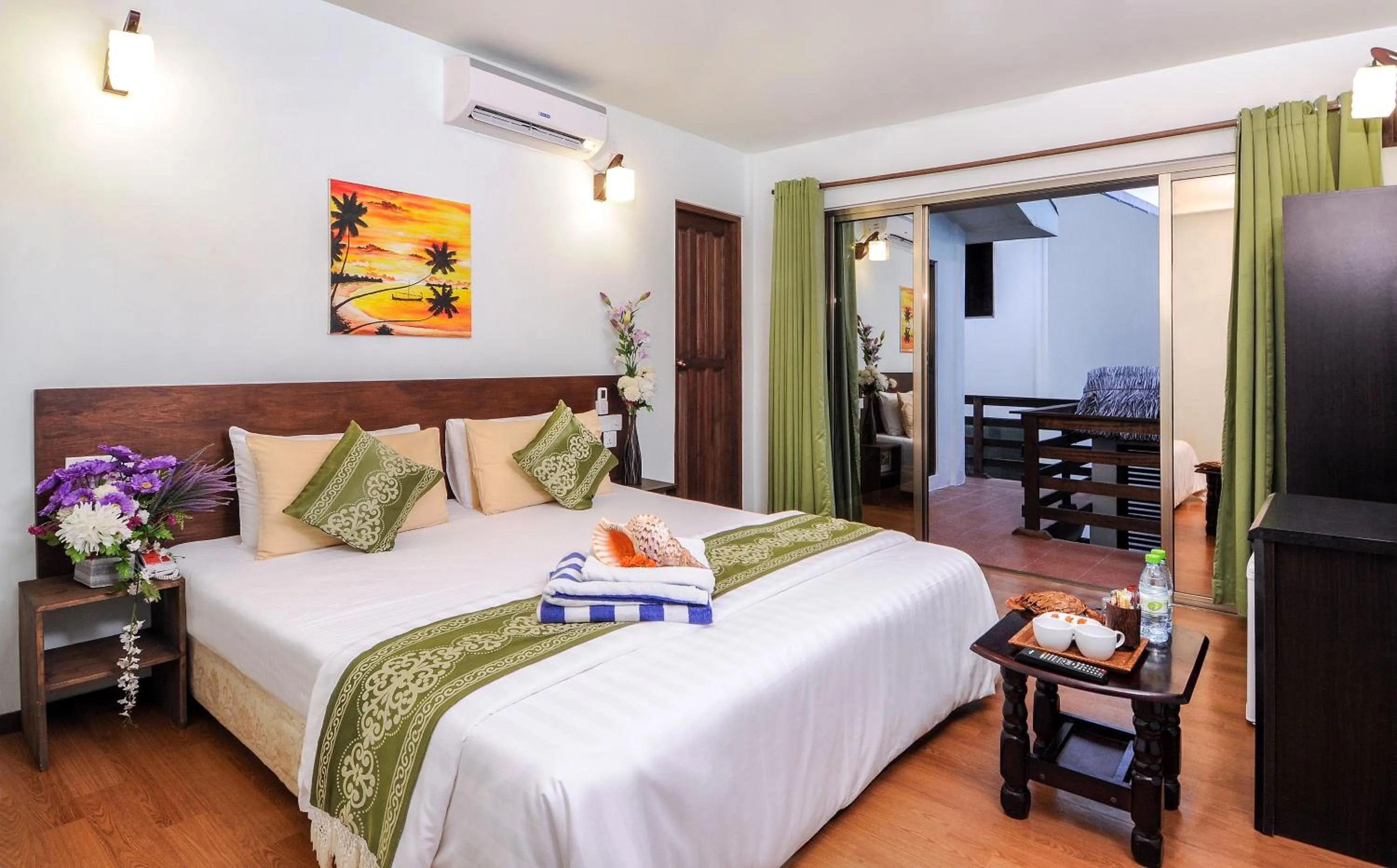 Bed in Salt Beach Hotel