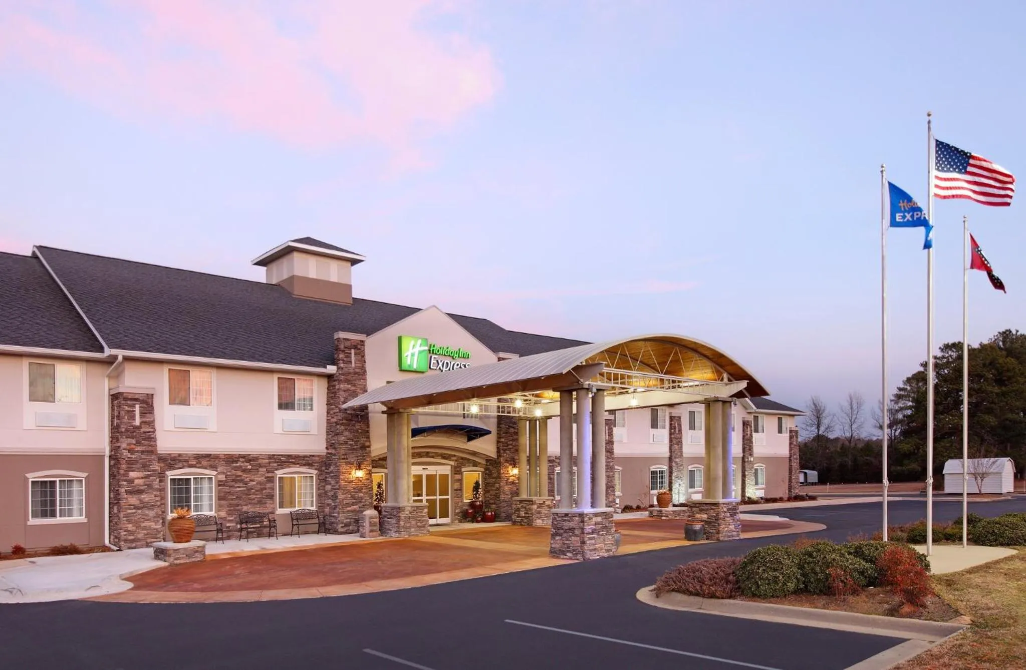 Property building in Holiday Inn Express Monticello by IHG