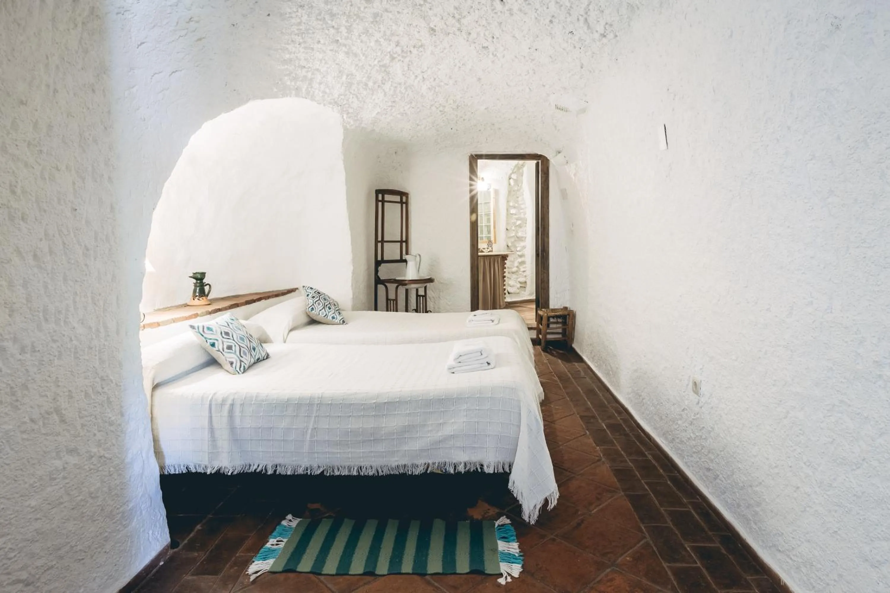 Bathroom, Bed in Casas Cueva Tio Tobas Guadix