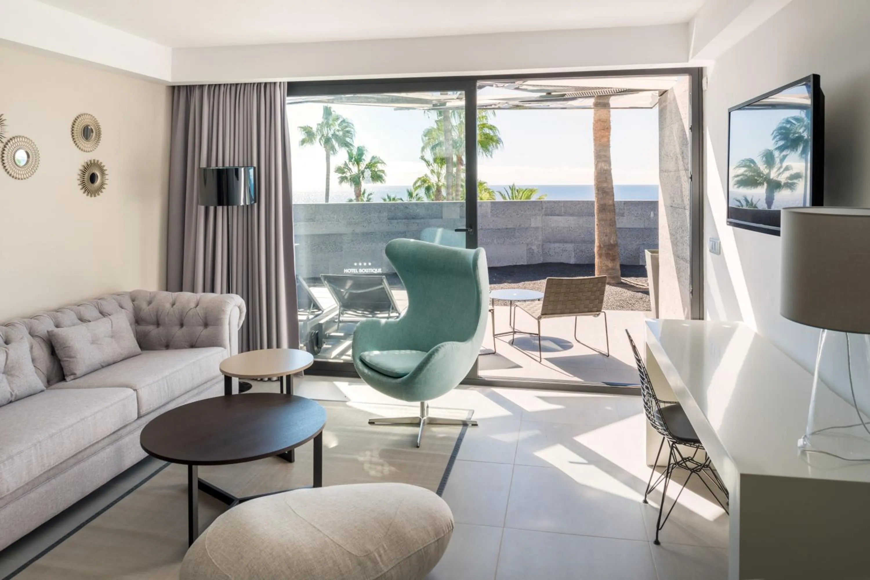 TV and multimedia in La Isla y el Mar, Hotel Boutique