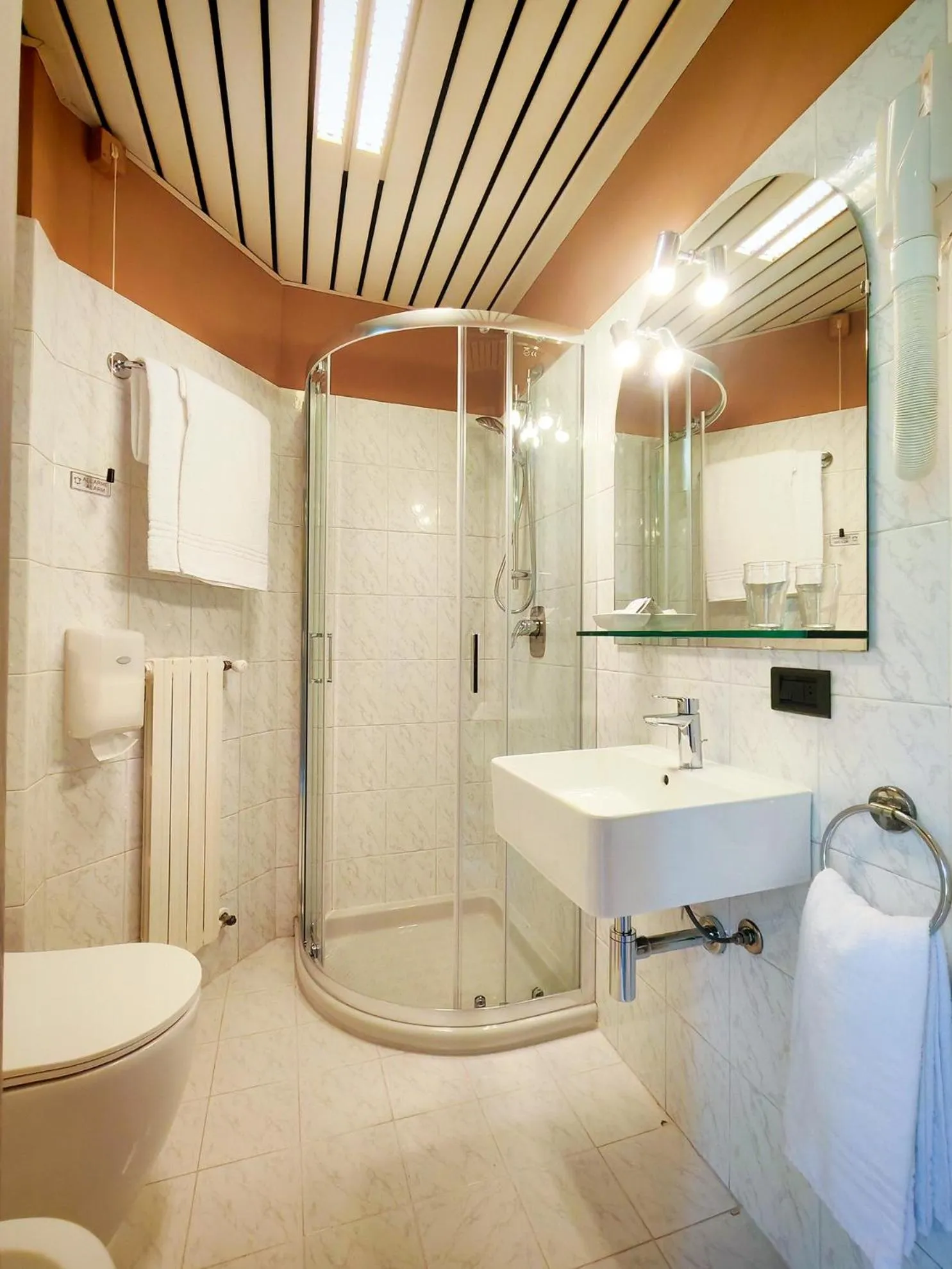 Shower in Hotel Castello S. Antonio