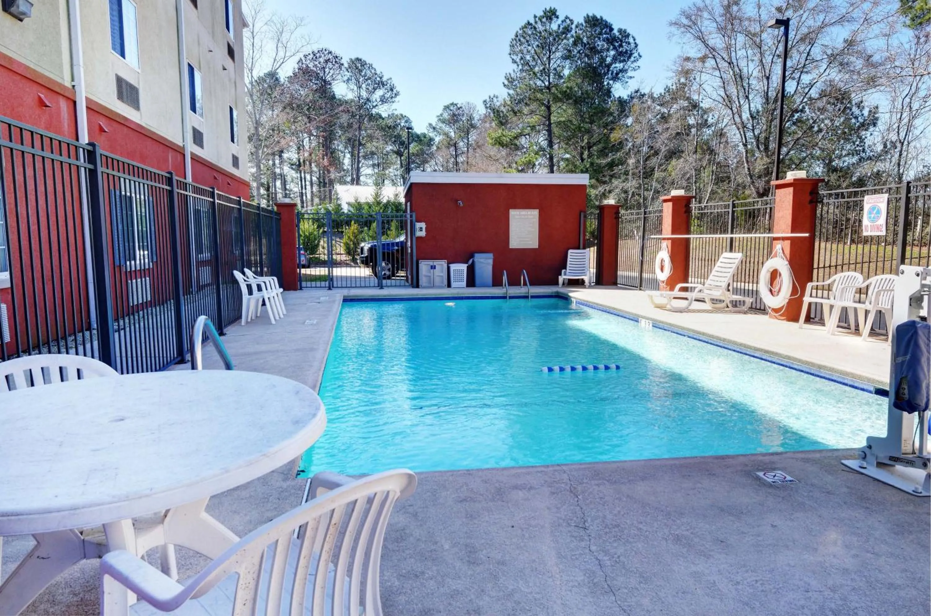 Swimming pool in Candlewood Suites Enterprise by IHG