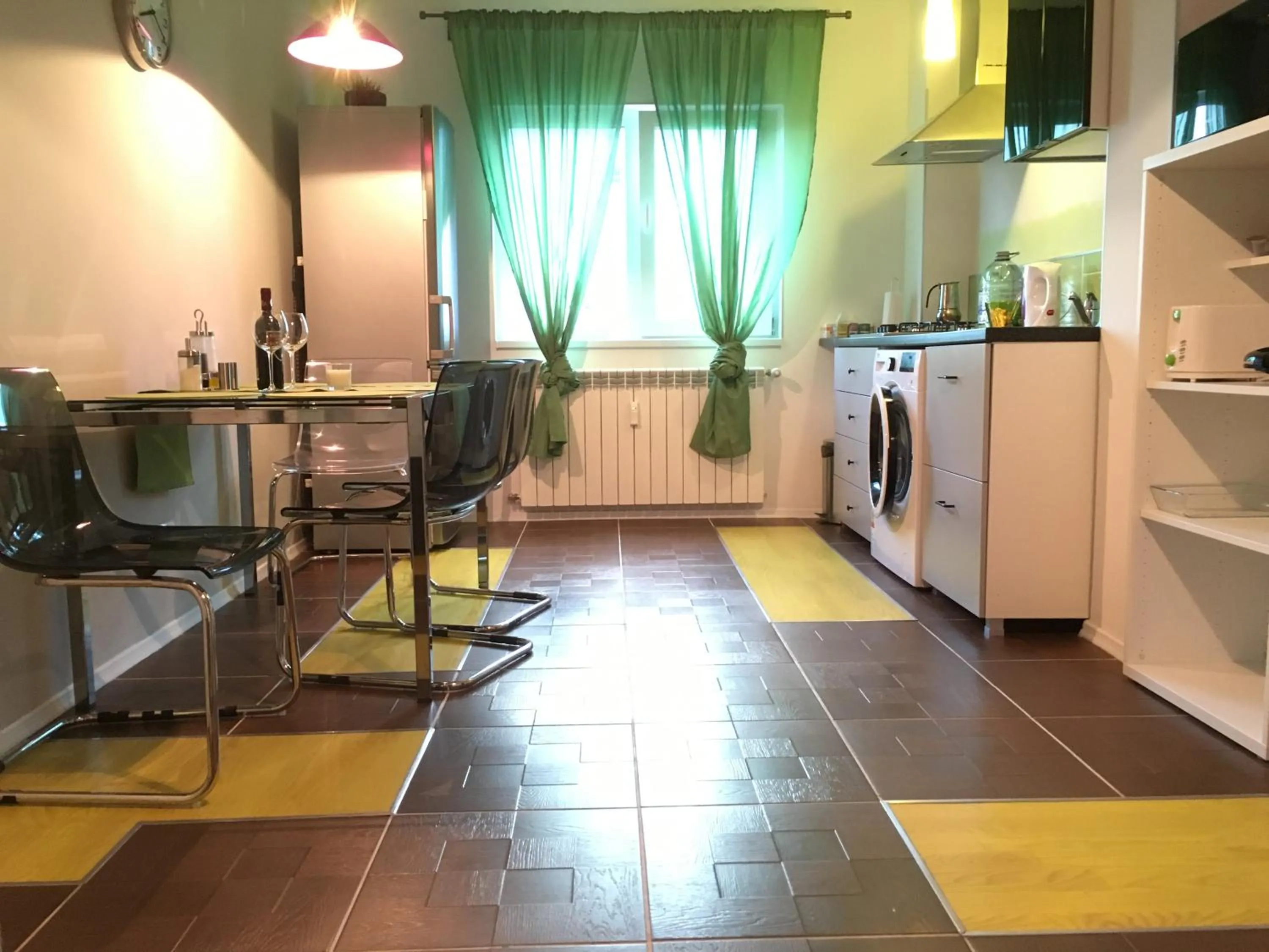 Kitchen or kitchenette in New Central Roof top view