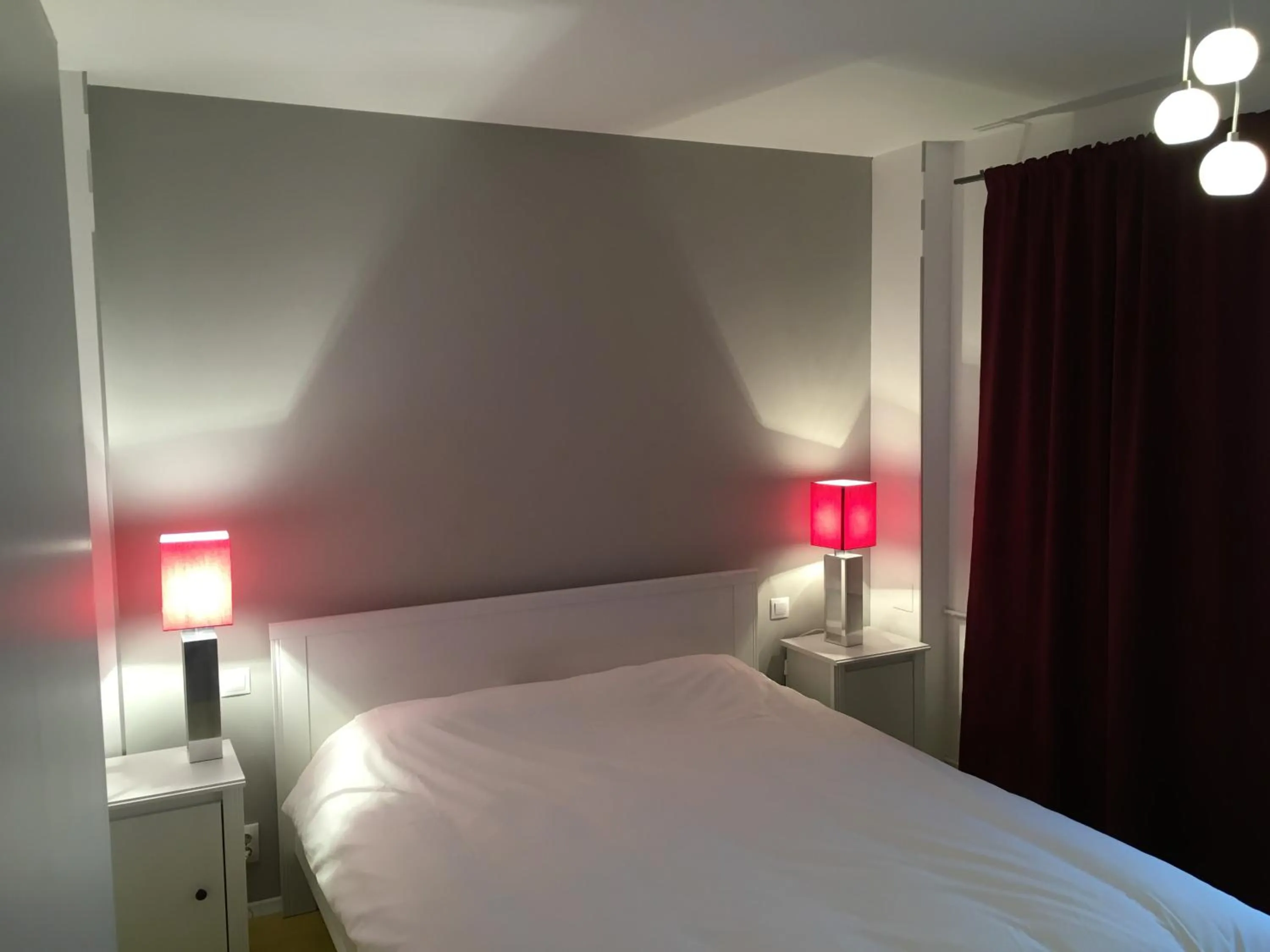 Bedroom, Bed in New Central Roof top view