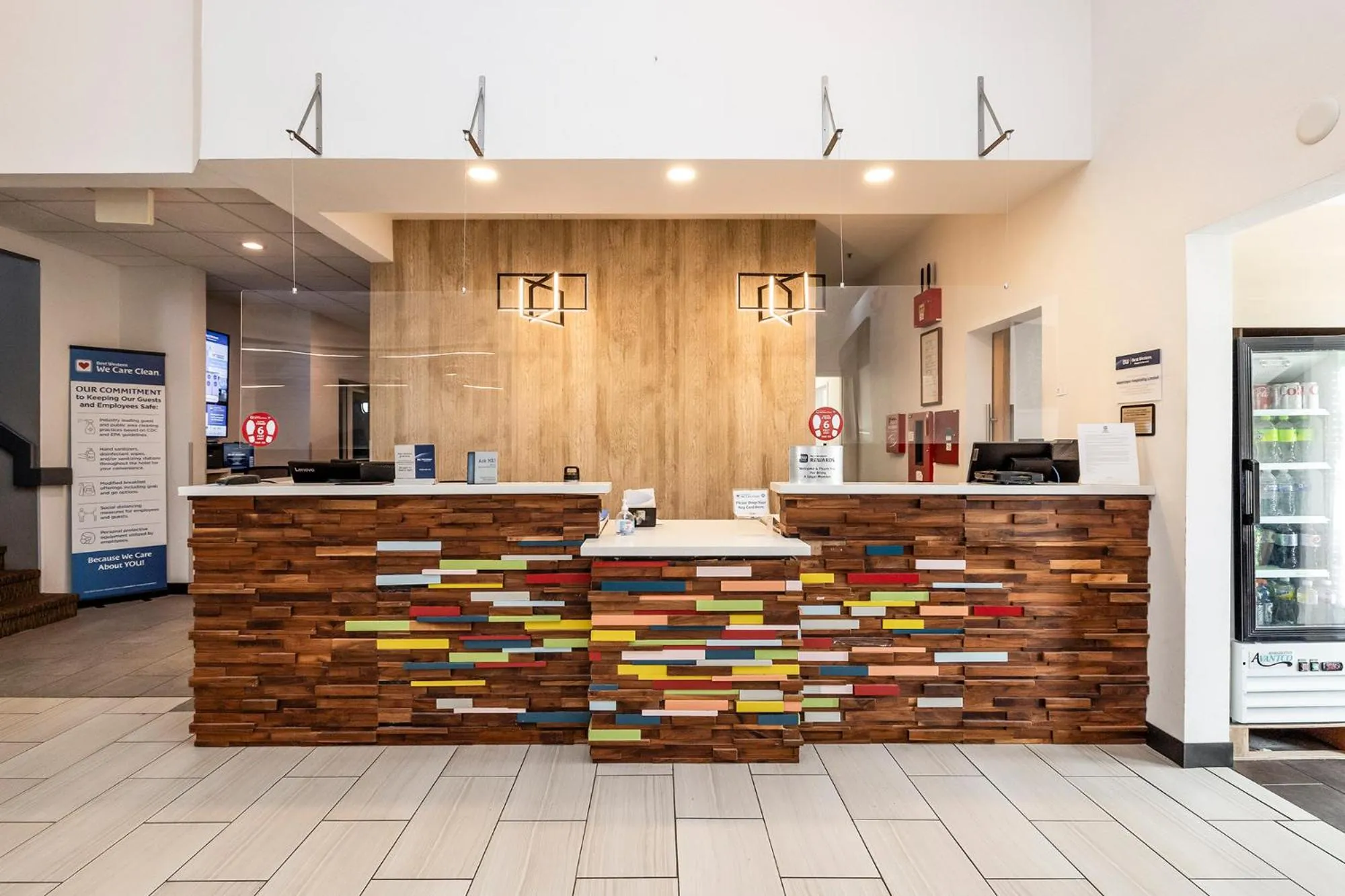 Lobby or reception in Best Western Watertown