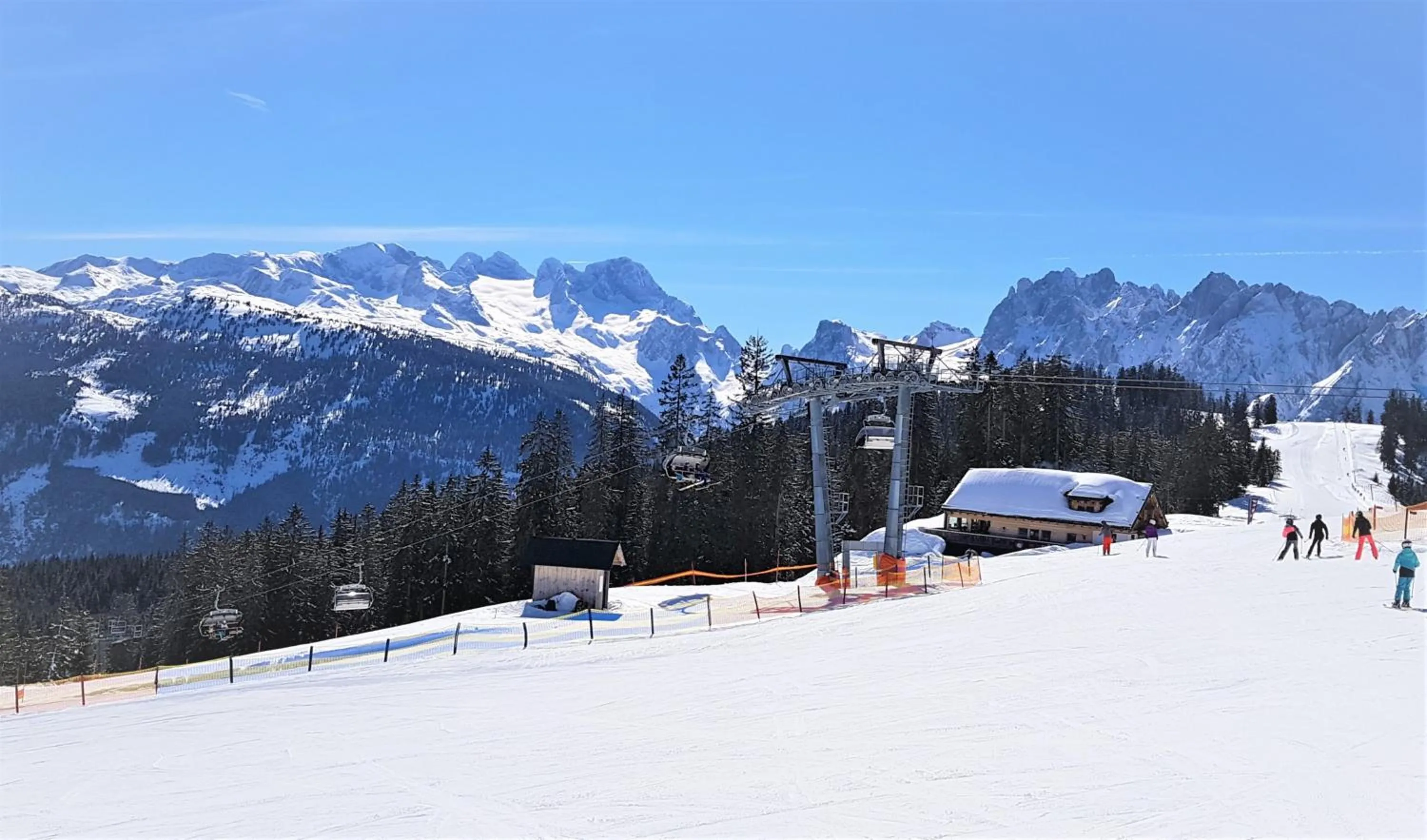 Skiing in Hotel Landhaus Ausswinkl
