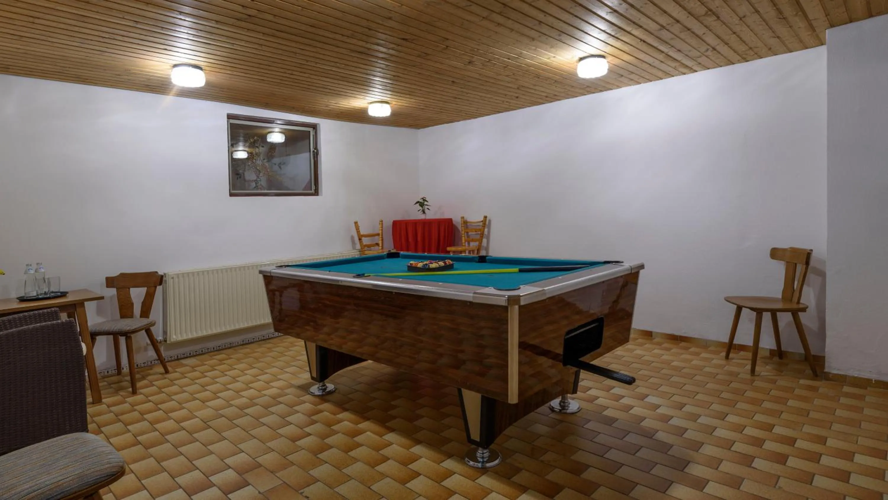 Billiard in Hotel Landhaus Ausswinkl