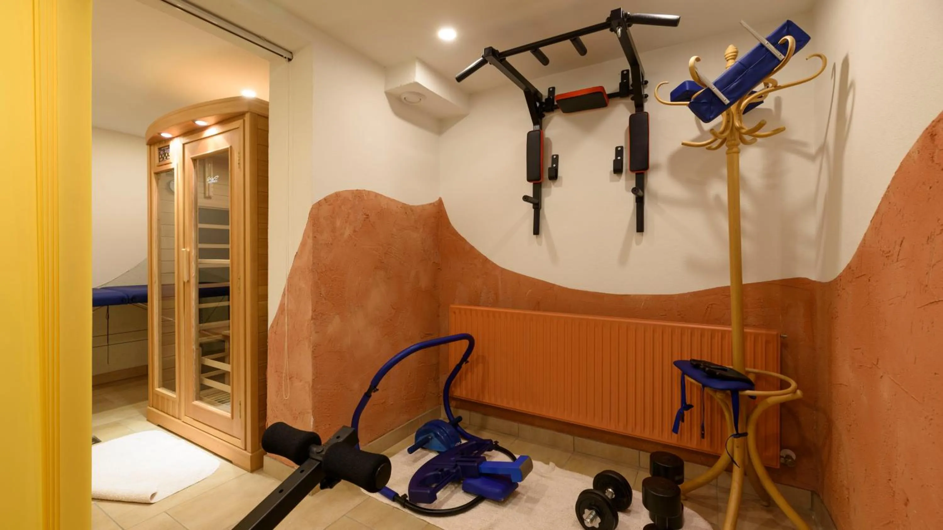 Fitness centre/facilities in Hotel Landhaus Ausswinkl