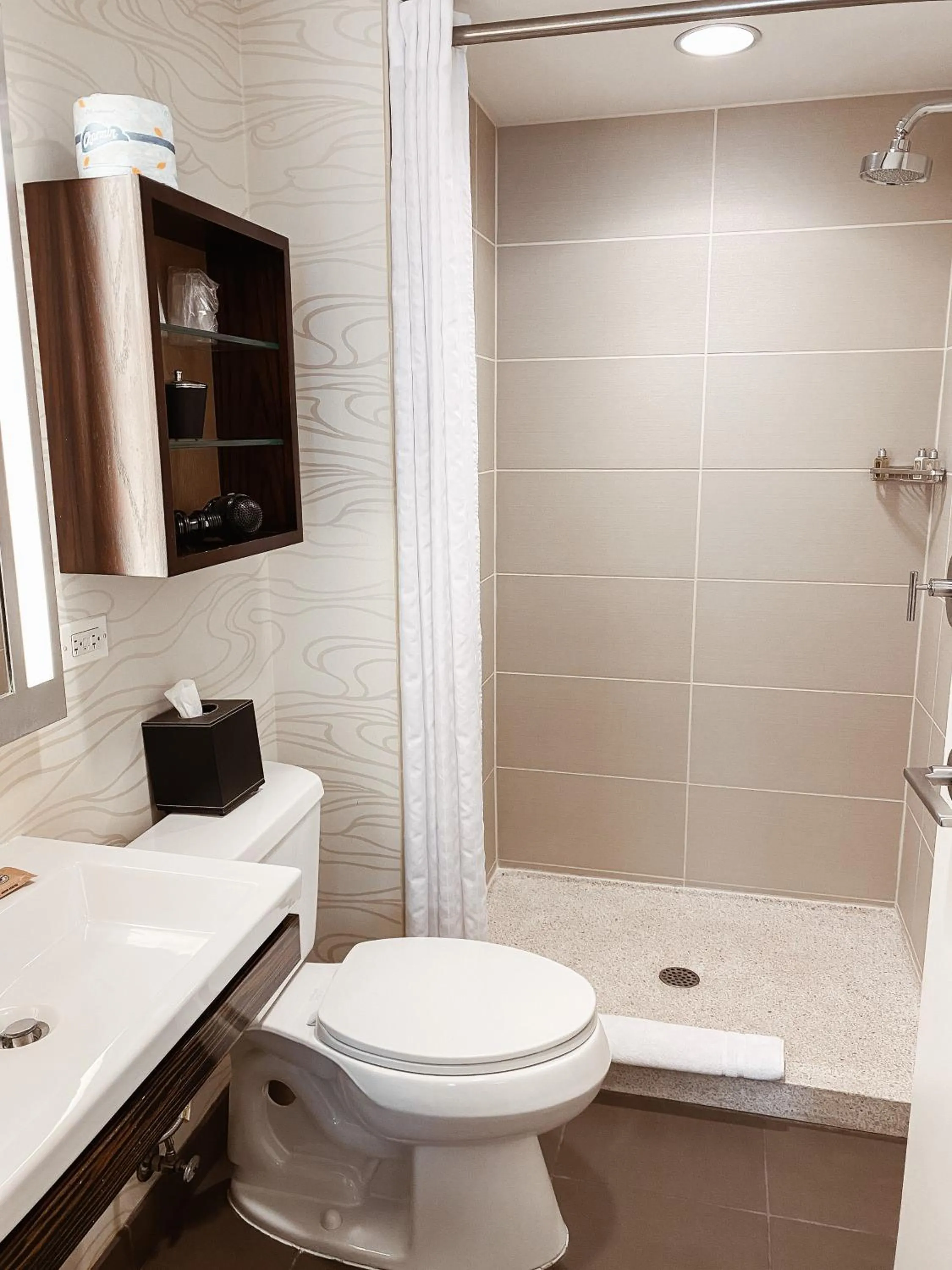 Bathroom in Hotel Felix