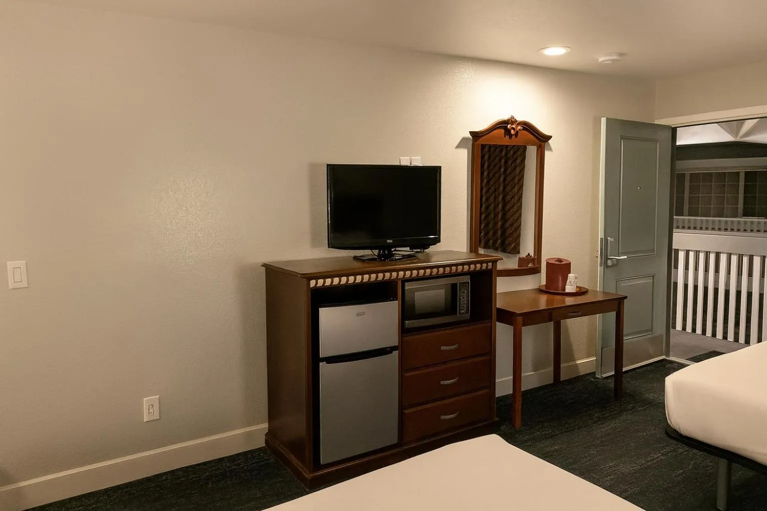 TV and multimedia, Bed in Stargazer Hotel