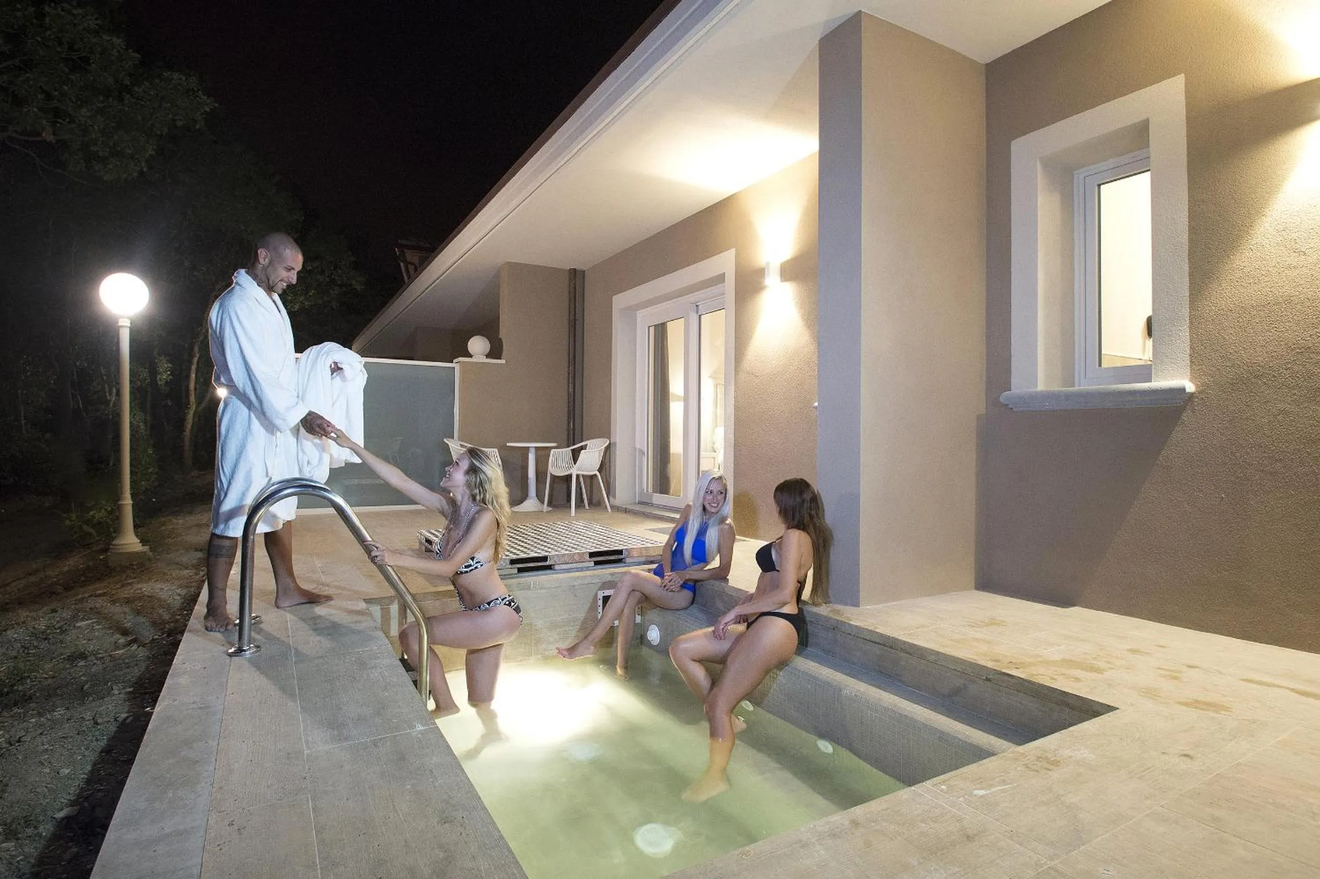 Hot Tub in Relais I Piastroni