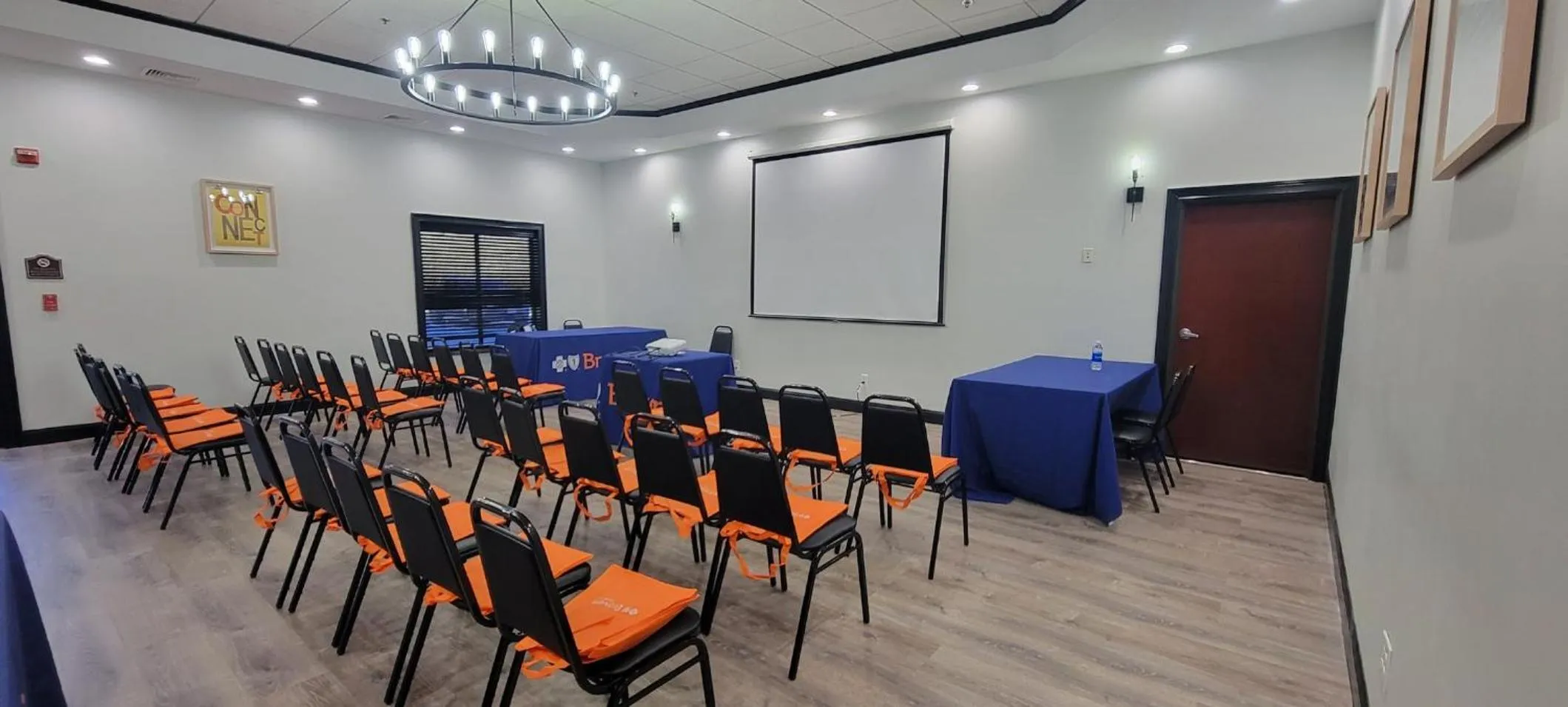 Meeting/conference room in Holiday Inn Express Hotel & Suites Newton Sparta by IHG