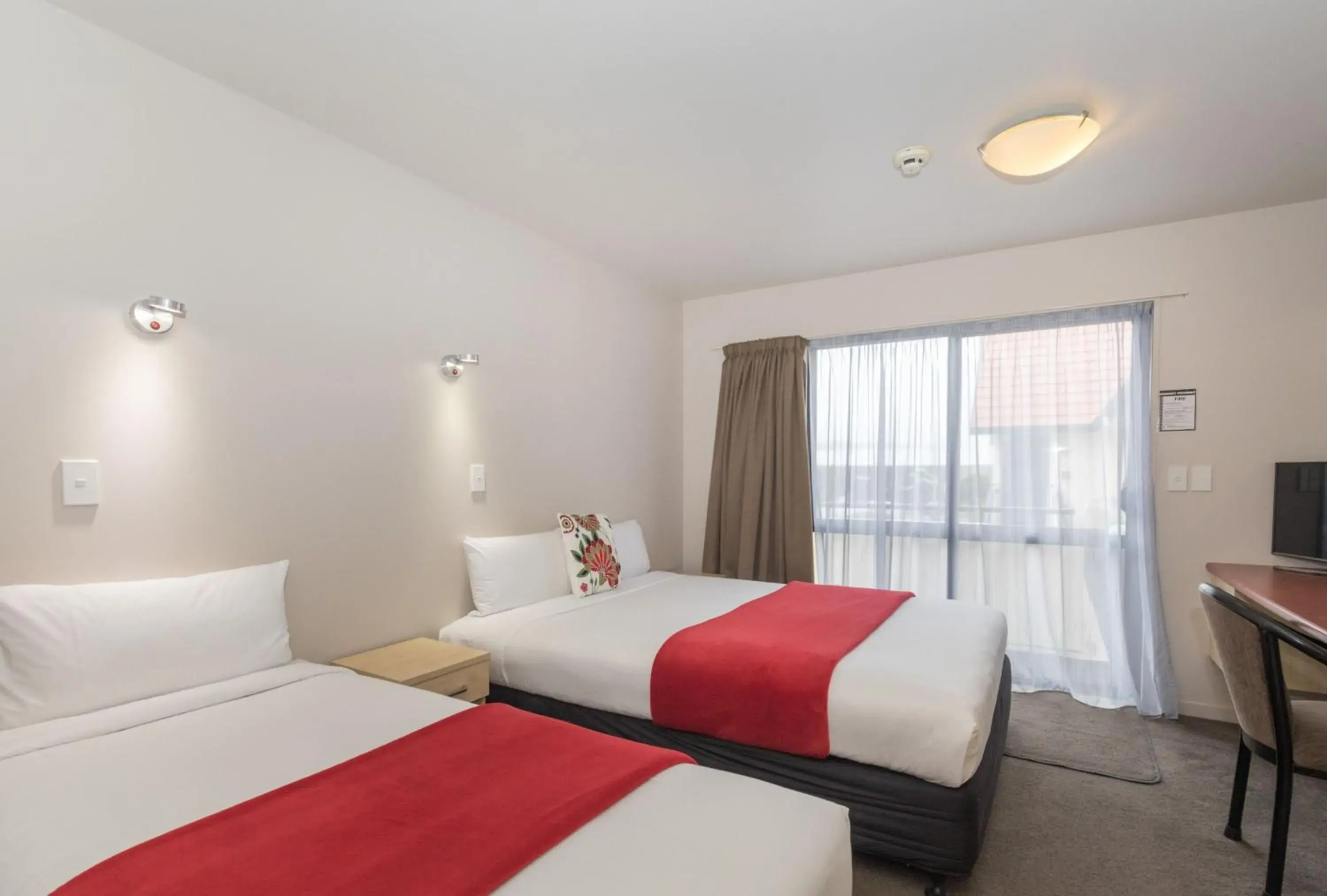 Superior Triple Room in Bella Vista Motel Oamaru Superior Triple Room in Bella Vista Motel Oamaru