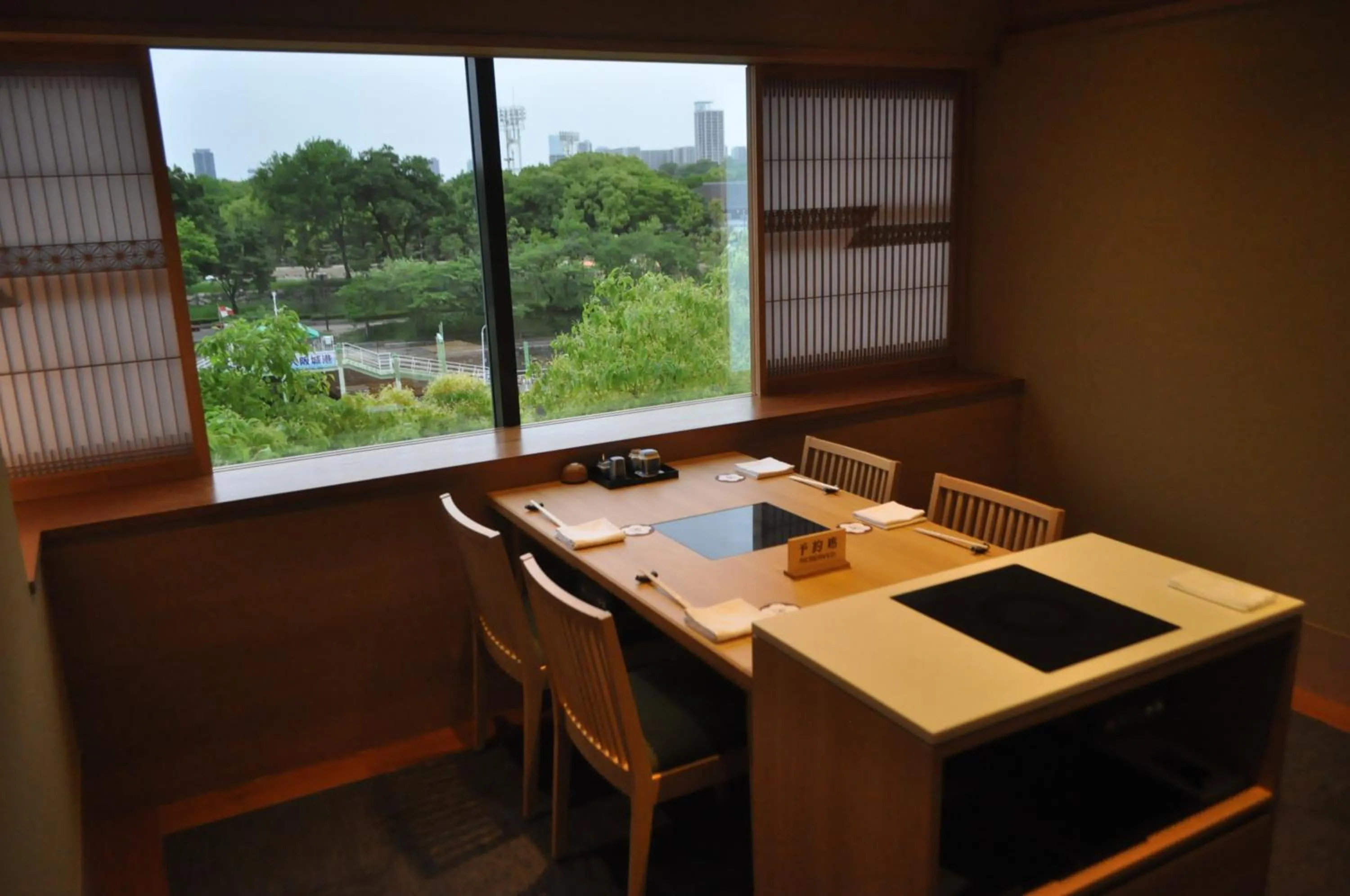 Restaurant/places to eat in Hotel New Otani Osaka