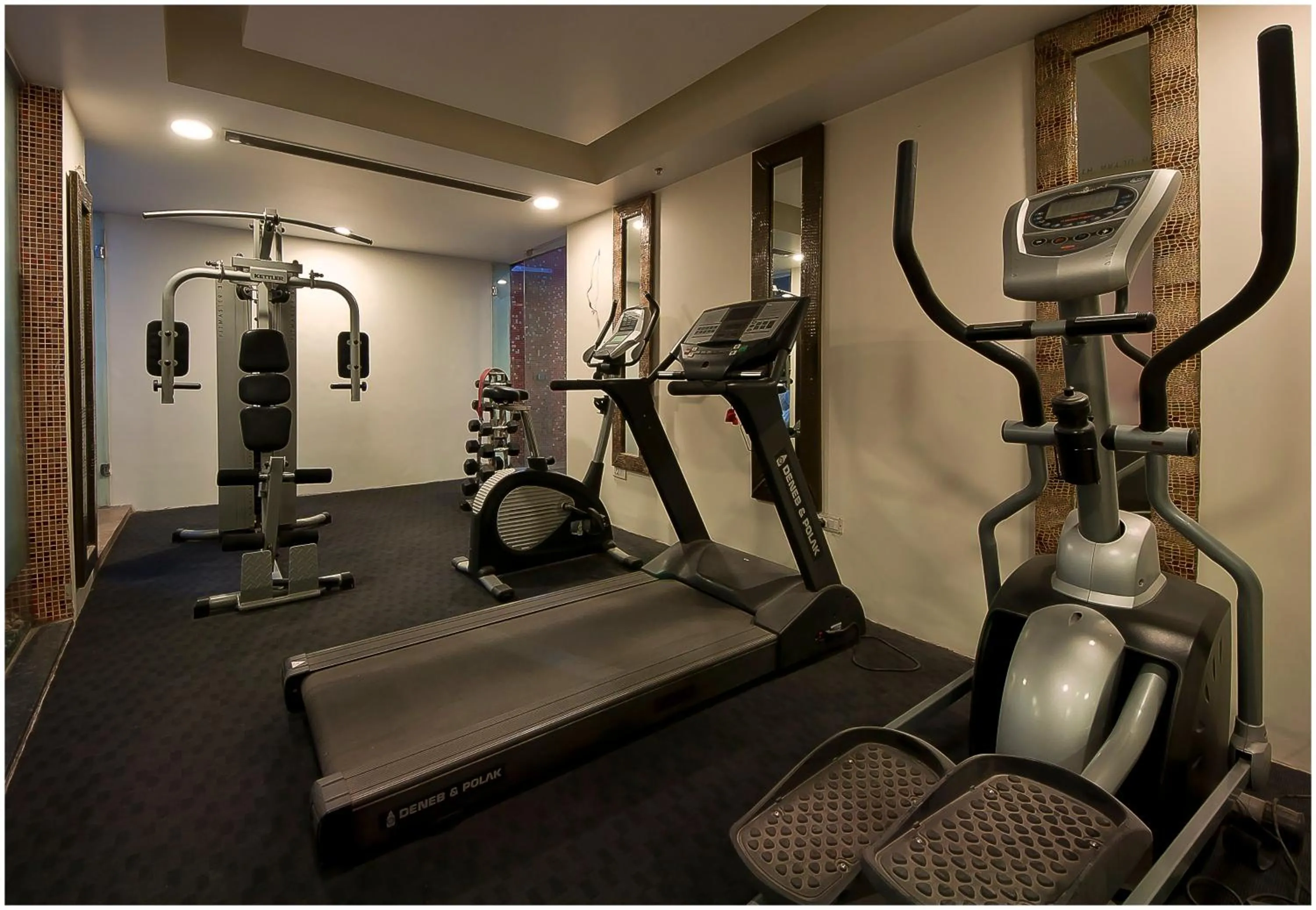 Fitness centre/facilities in Hotel Aura Near Connaught Place