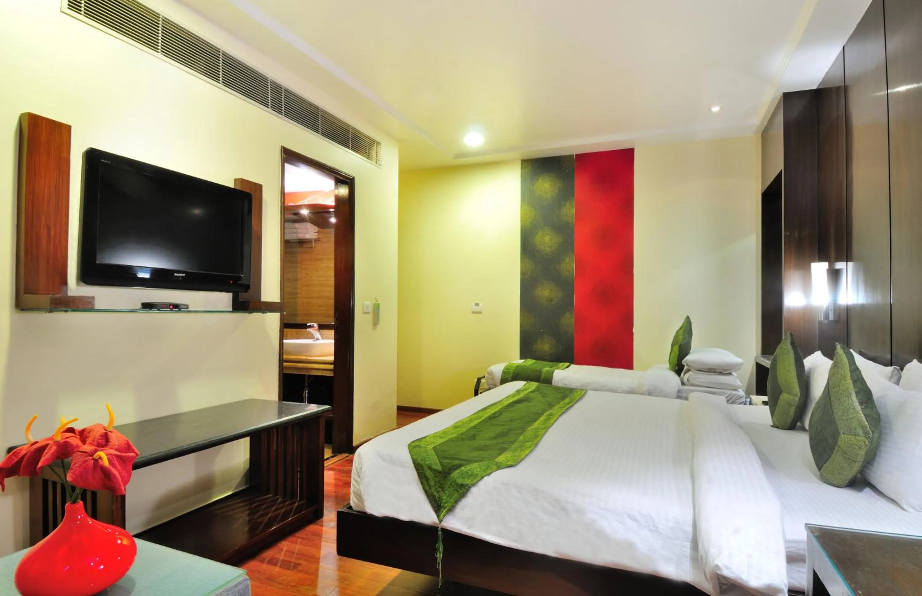 Bedroom, Bed in Hotel Aura Near Connaught Place