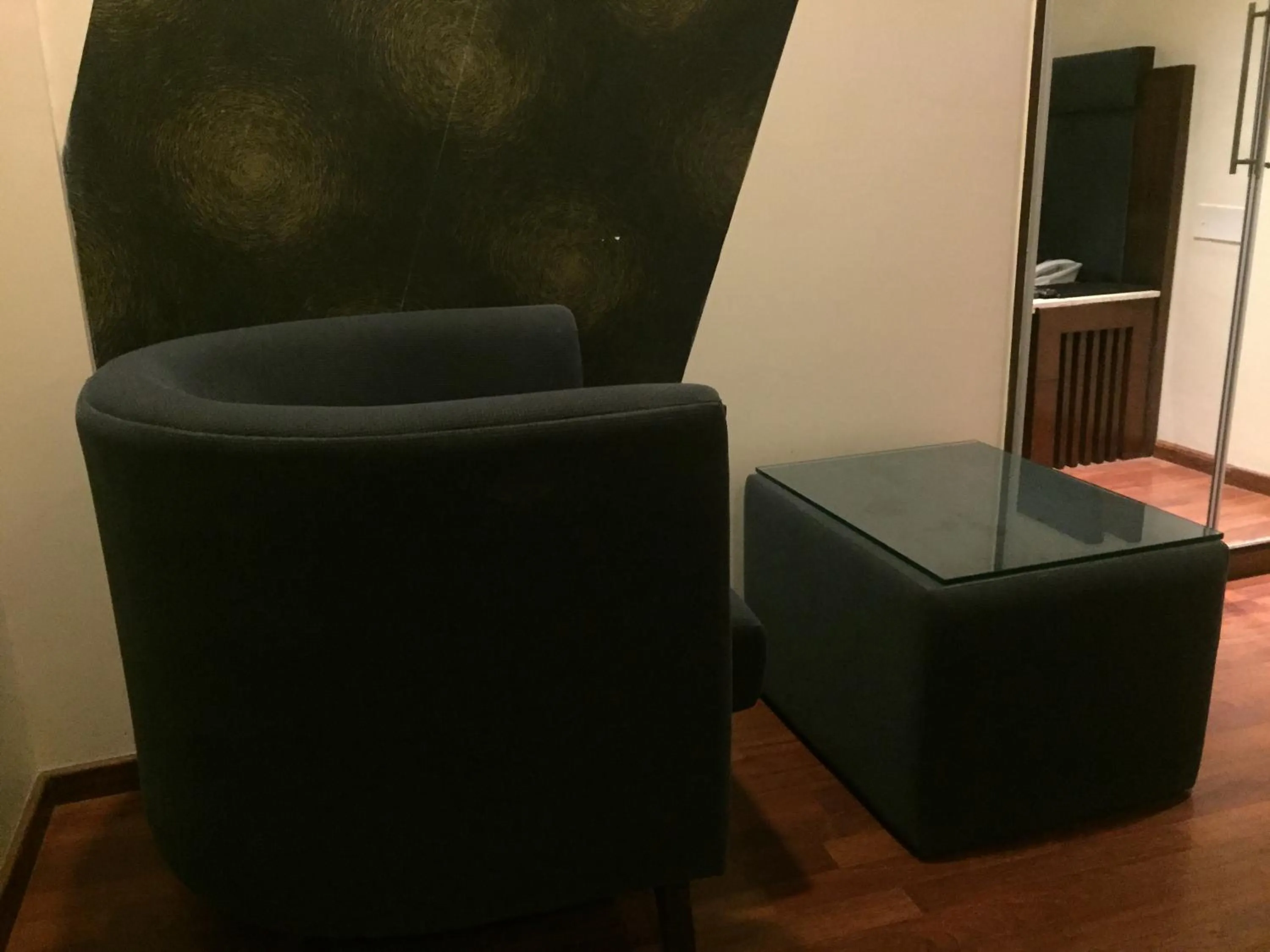 Seating area in Hotel Aura Near Connaught Place