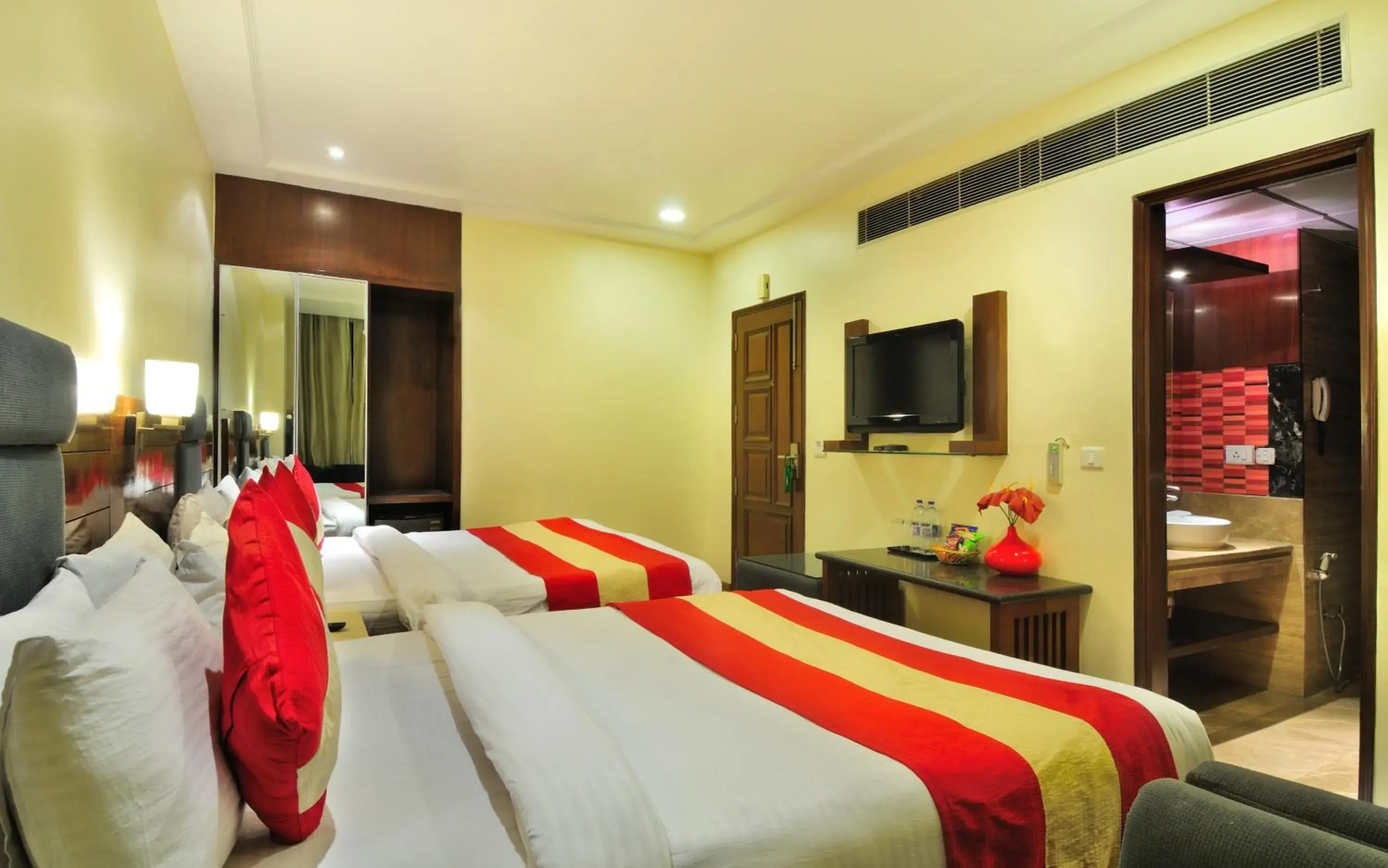 Family Room in Hotel Aura - New Delhi Railway Station Family Room in Hotel Aura - New Delhi Railway Station