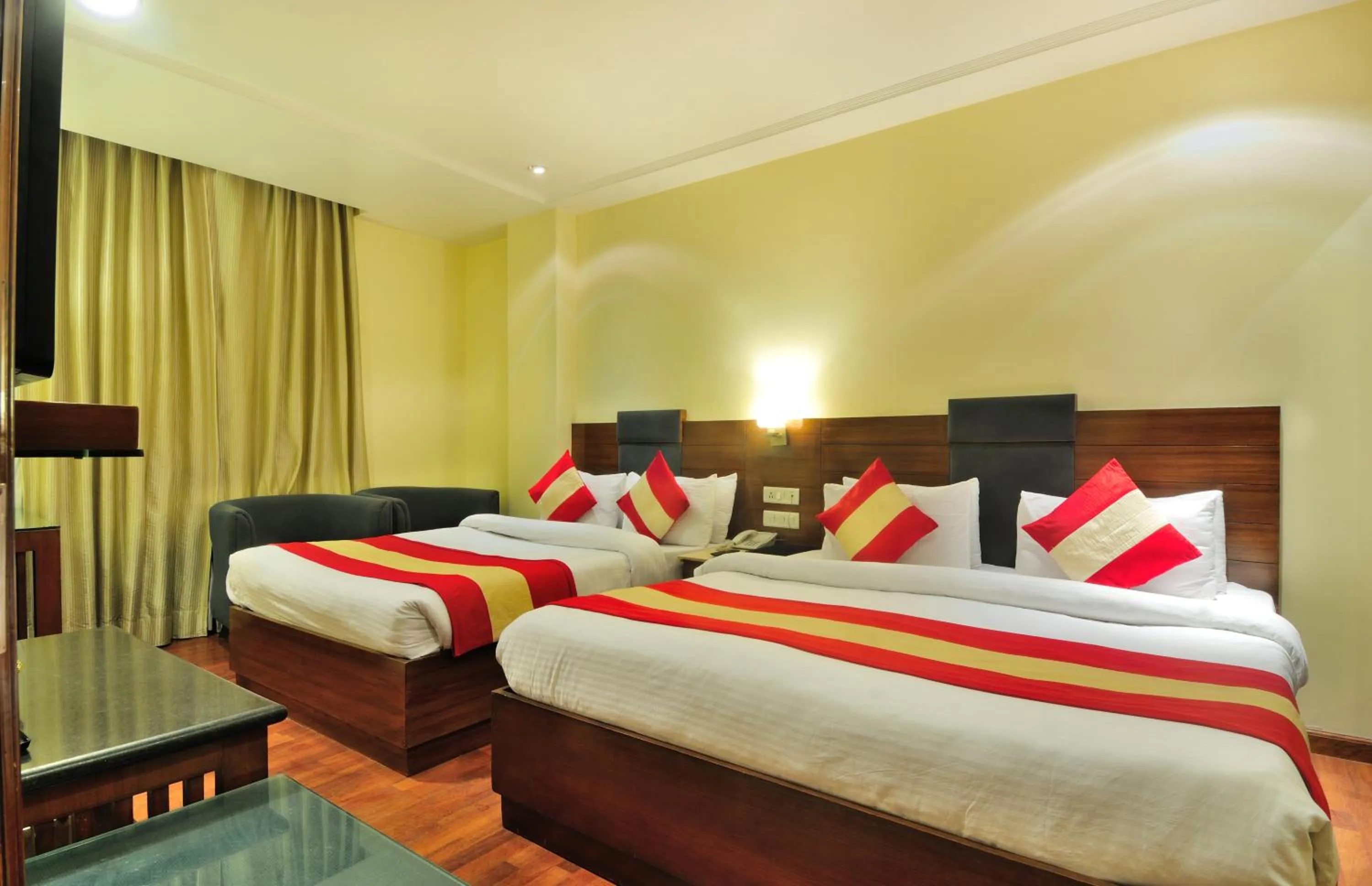 Photo of the whole room, Bed in Hotel Aura Near Connaught Place