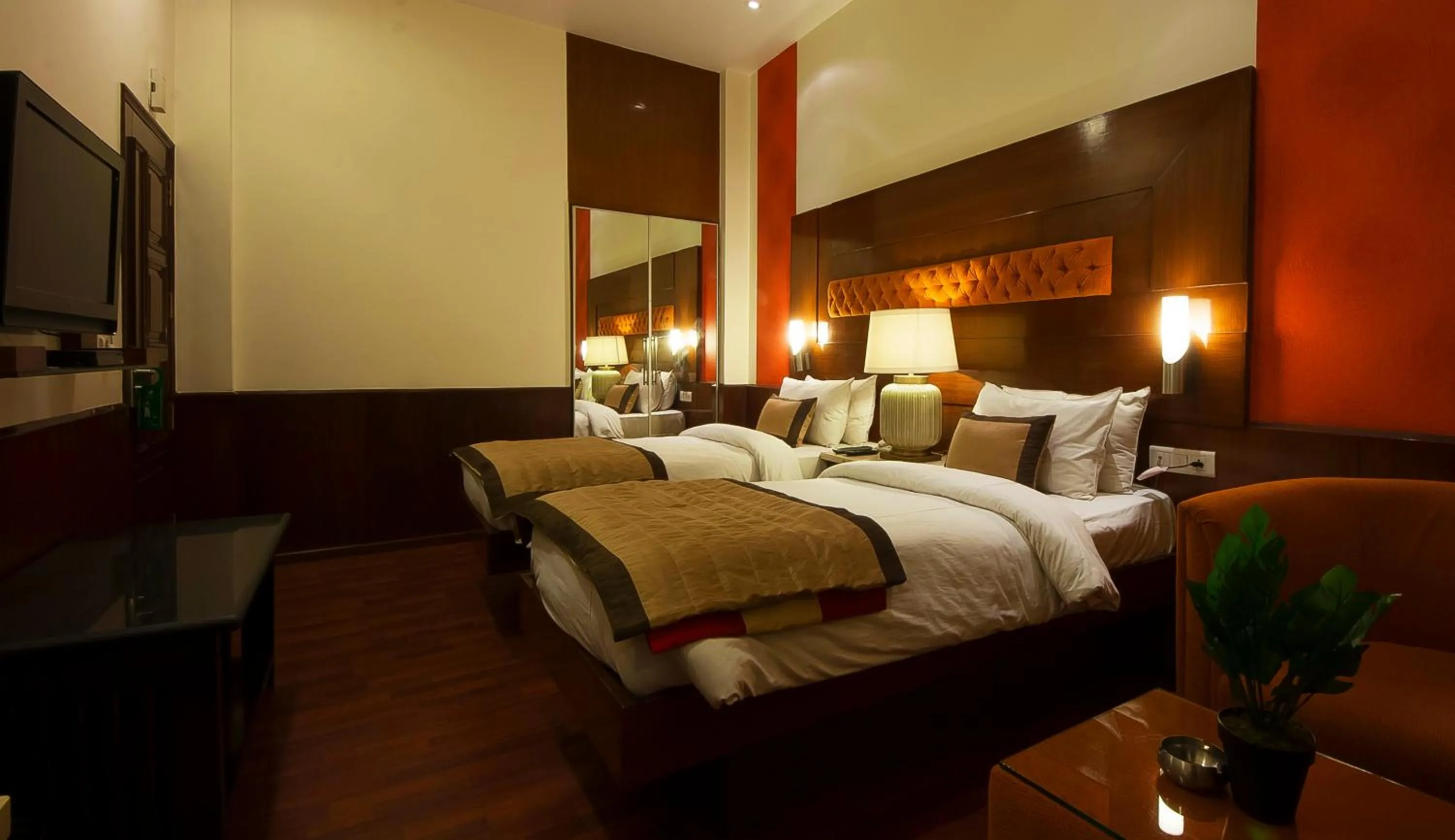 Bedroom, Bed in Hotel Aura Near Connaught Place