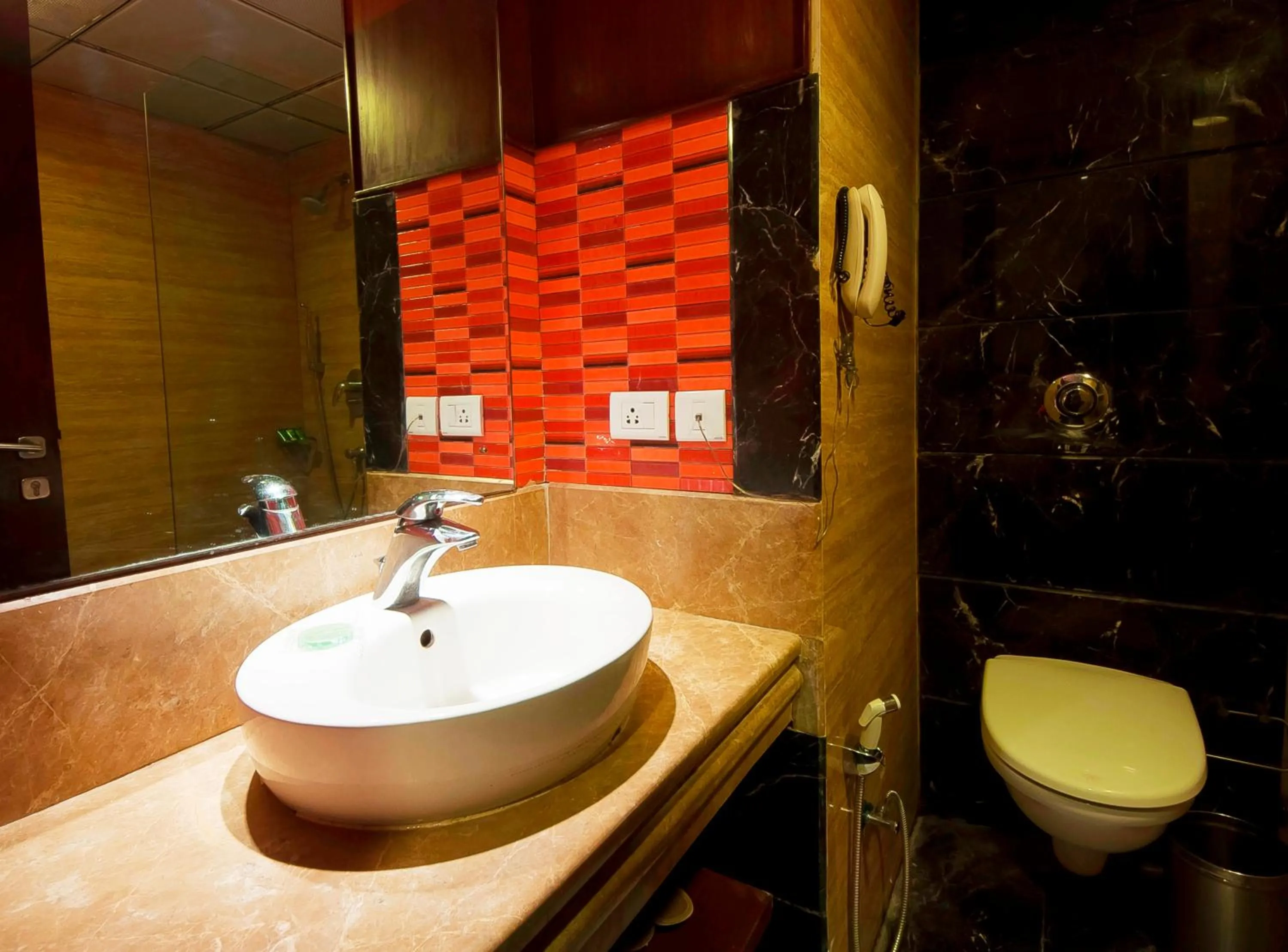 Bathroom in Hotel Aura Near Connaught Place