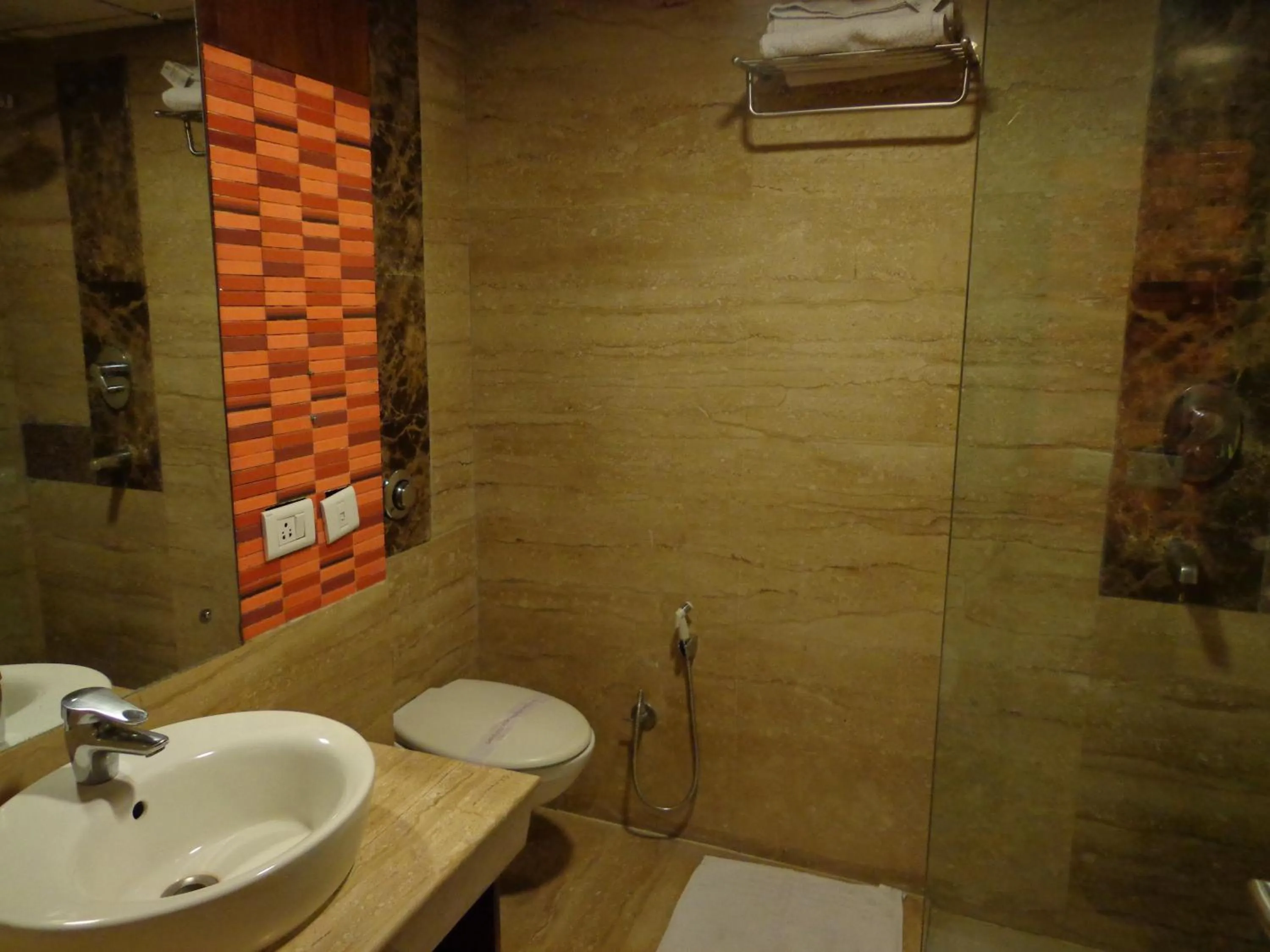 Bathroom in Hotel Aura Near Connaught Place