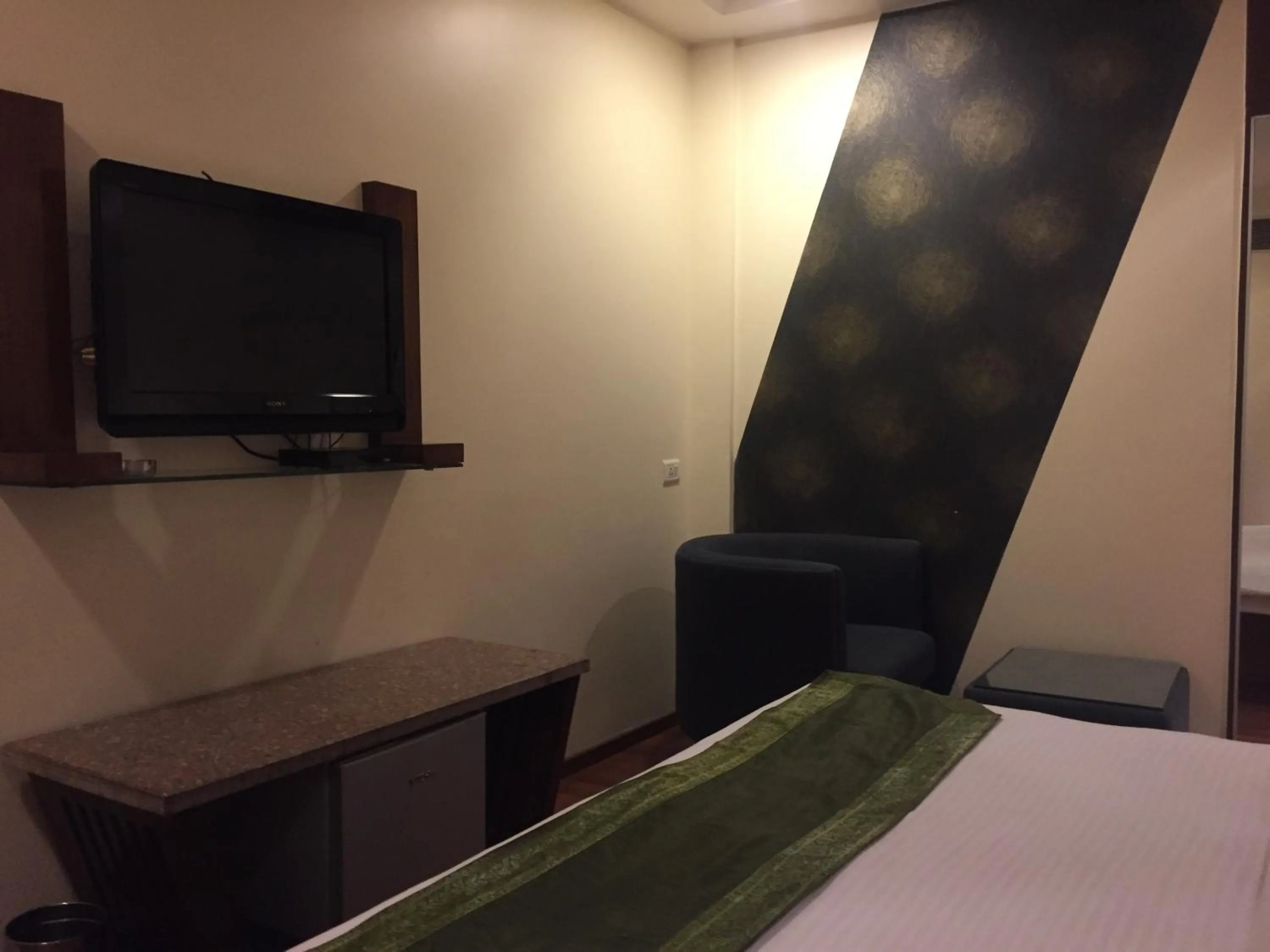 Bedroom, Bed in Hotel Aura Near Connaught Place