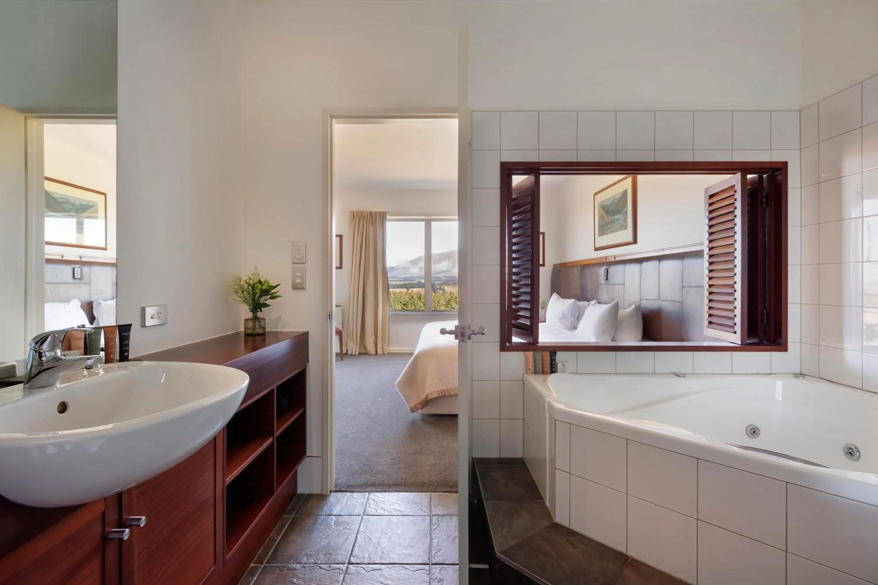 Bathroom, Bed in Fable Terrace Downs Resort by MGallery