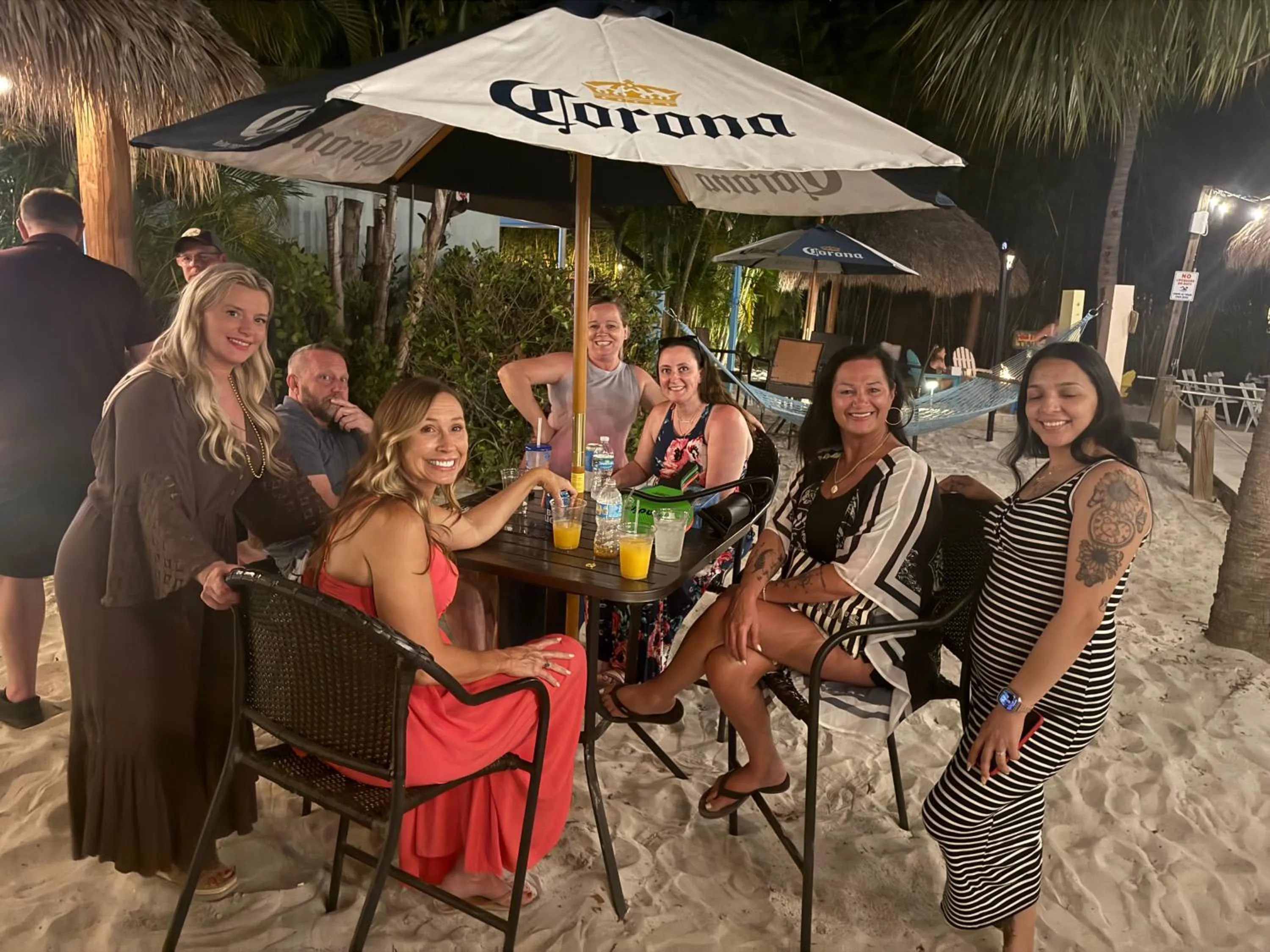 Lounge or bar in Siesta Key Palms Resort