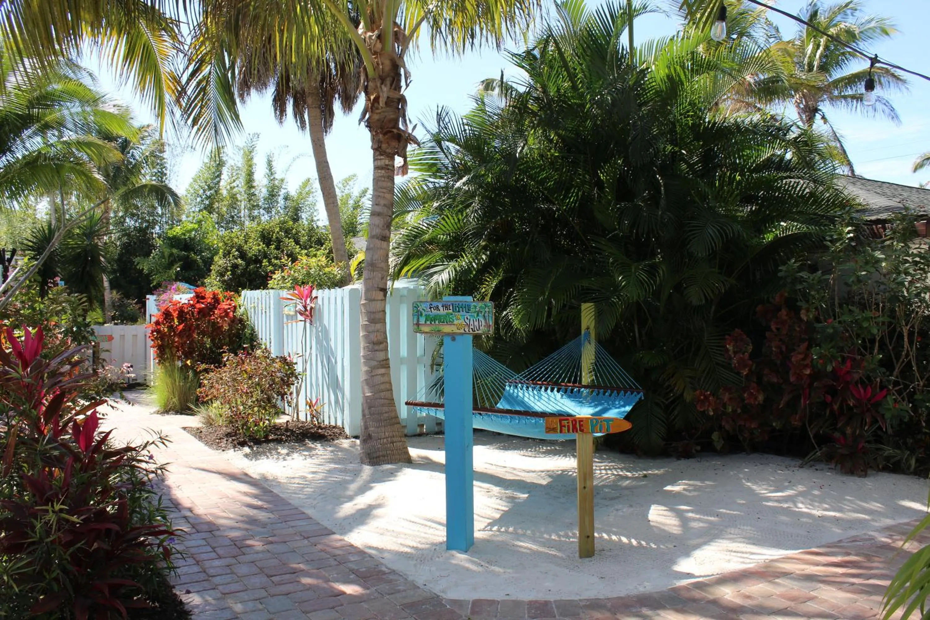 Garden in Siesta Key Palms Resort