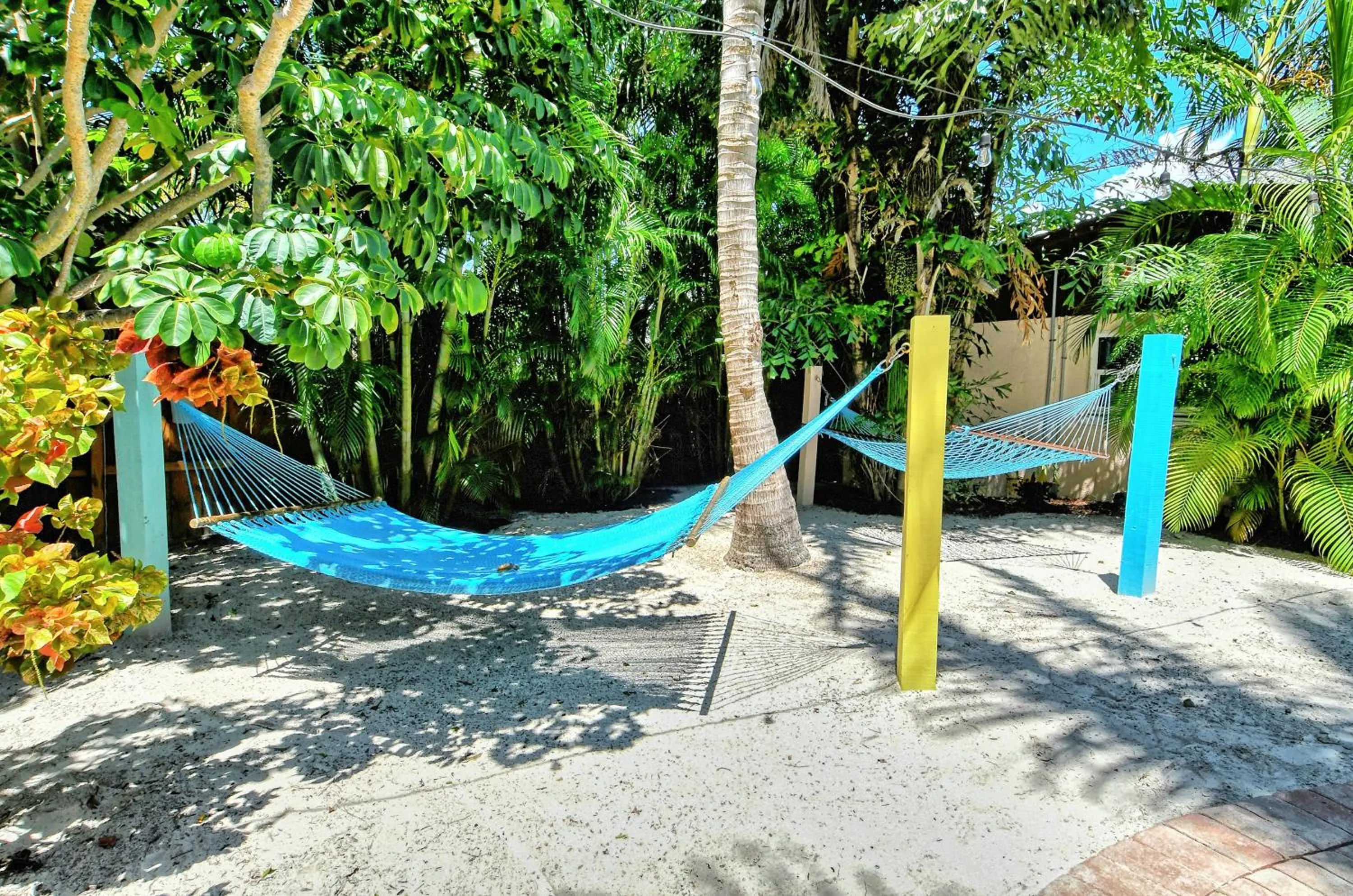 Garden view in Siesta Key Palms Resort
