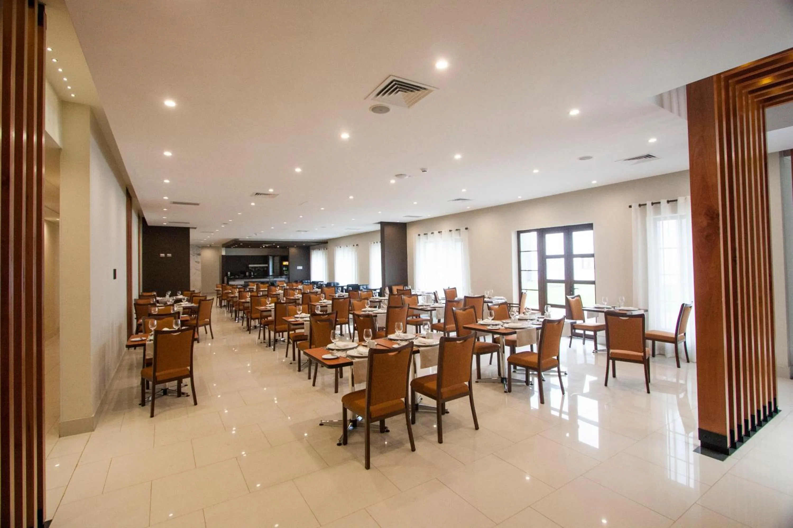 Restaurant/places to eat in Hotel Diego de Almagro Osorno