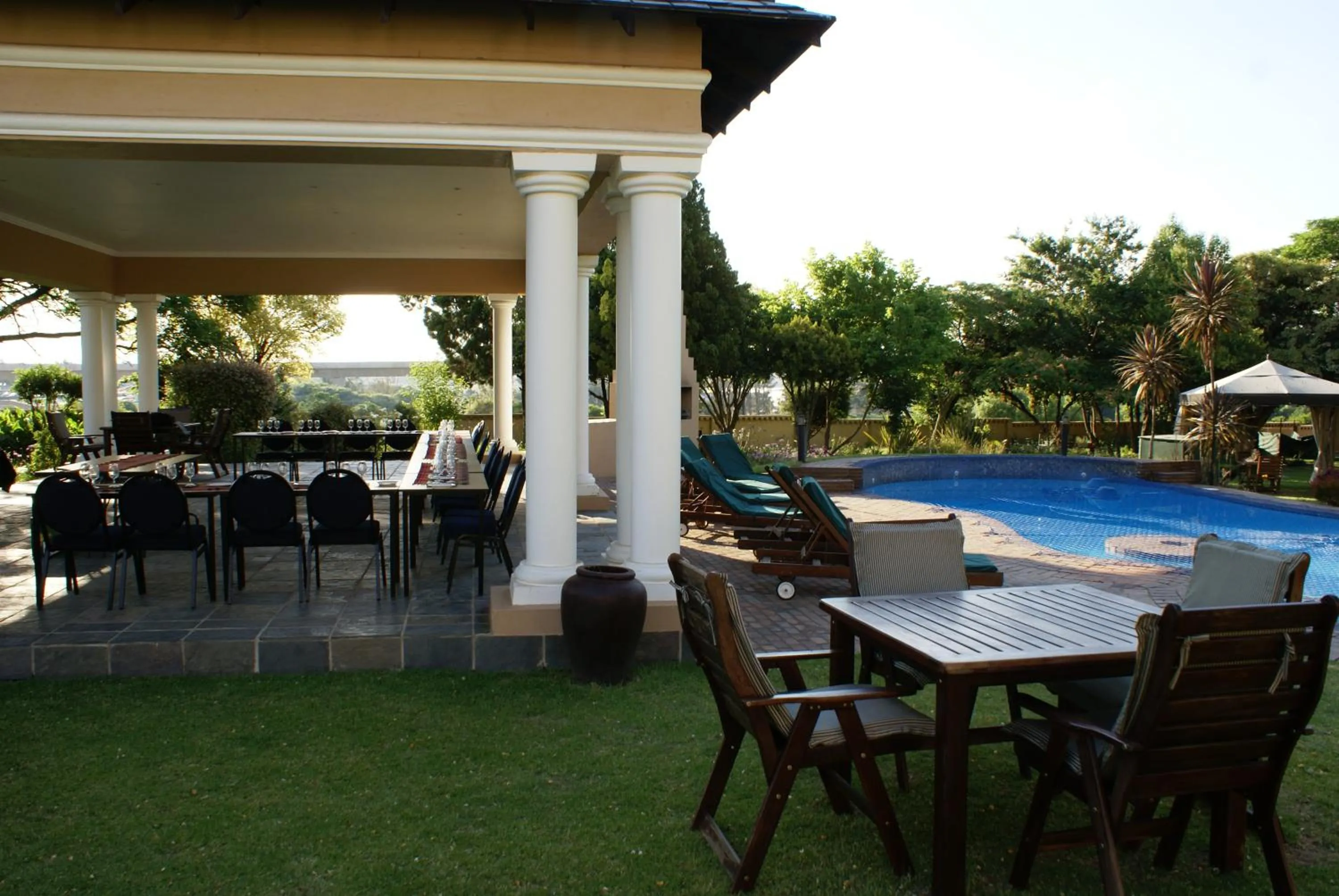 Property building in Attaché Guest Lodge & Health Spa