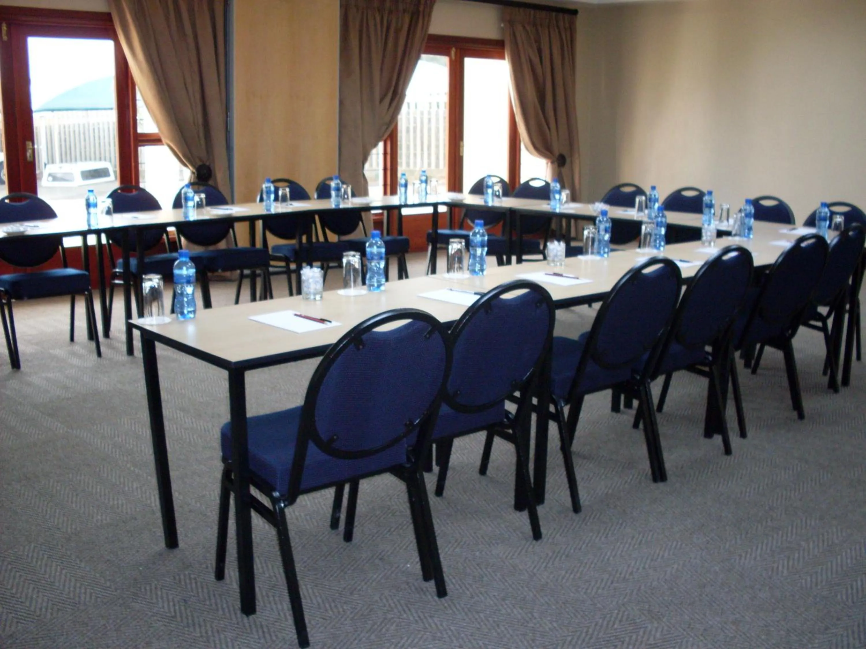 Banquet/Function facilities in Attaché Guest Lodge & Health Spa