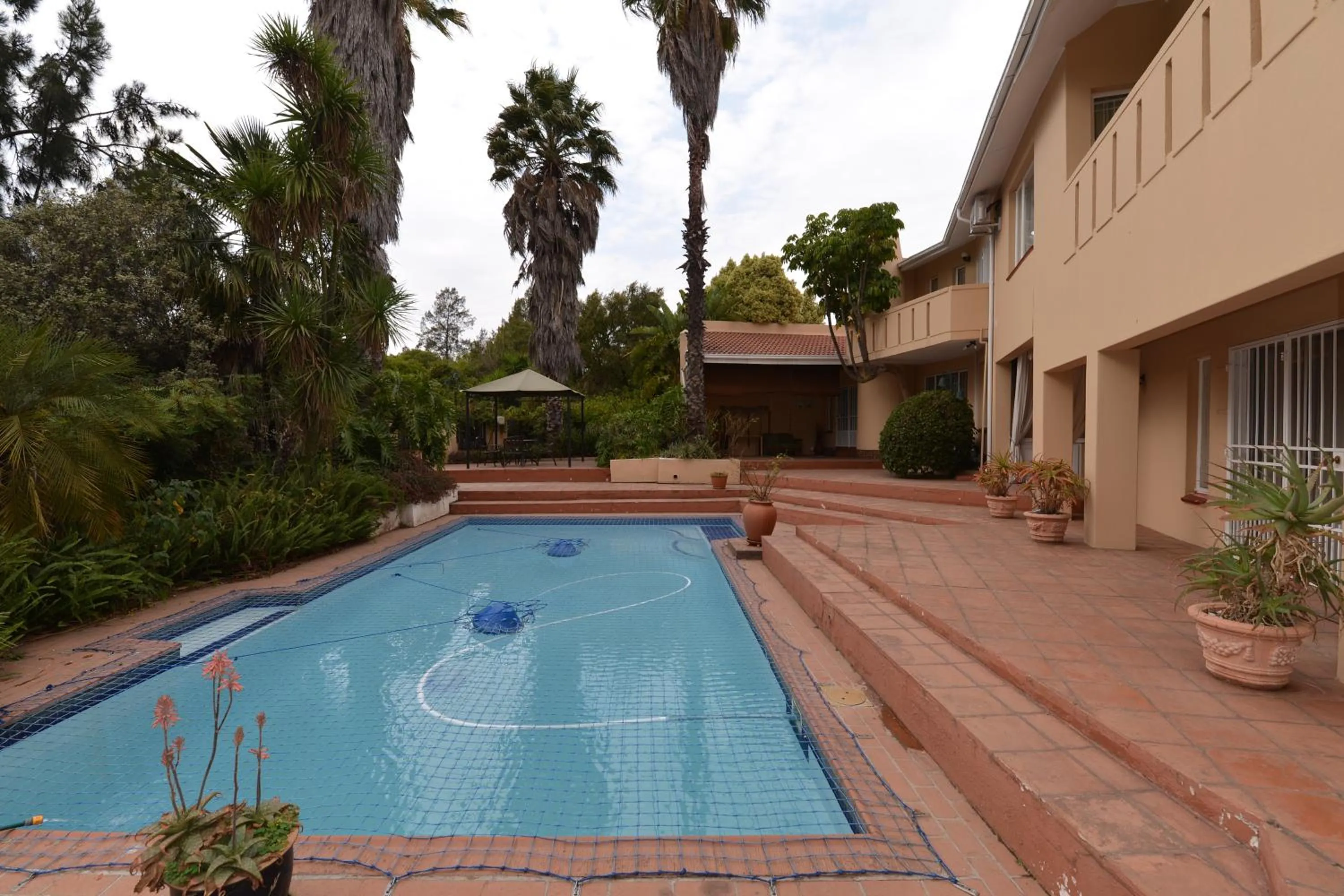 Swimming pool in Attaché Guest Lodge & Health Spa